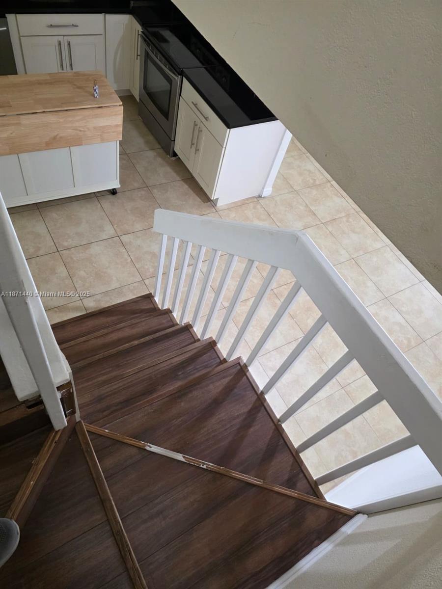 VILLA DORADA CONDO NO 2 - Residential Lease