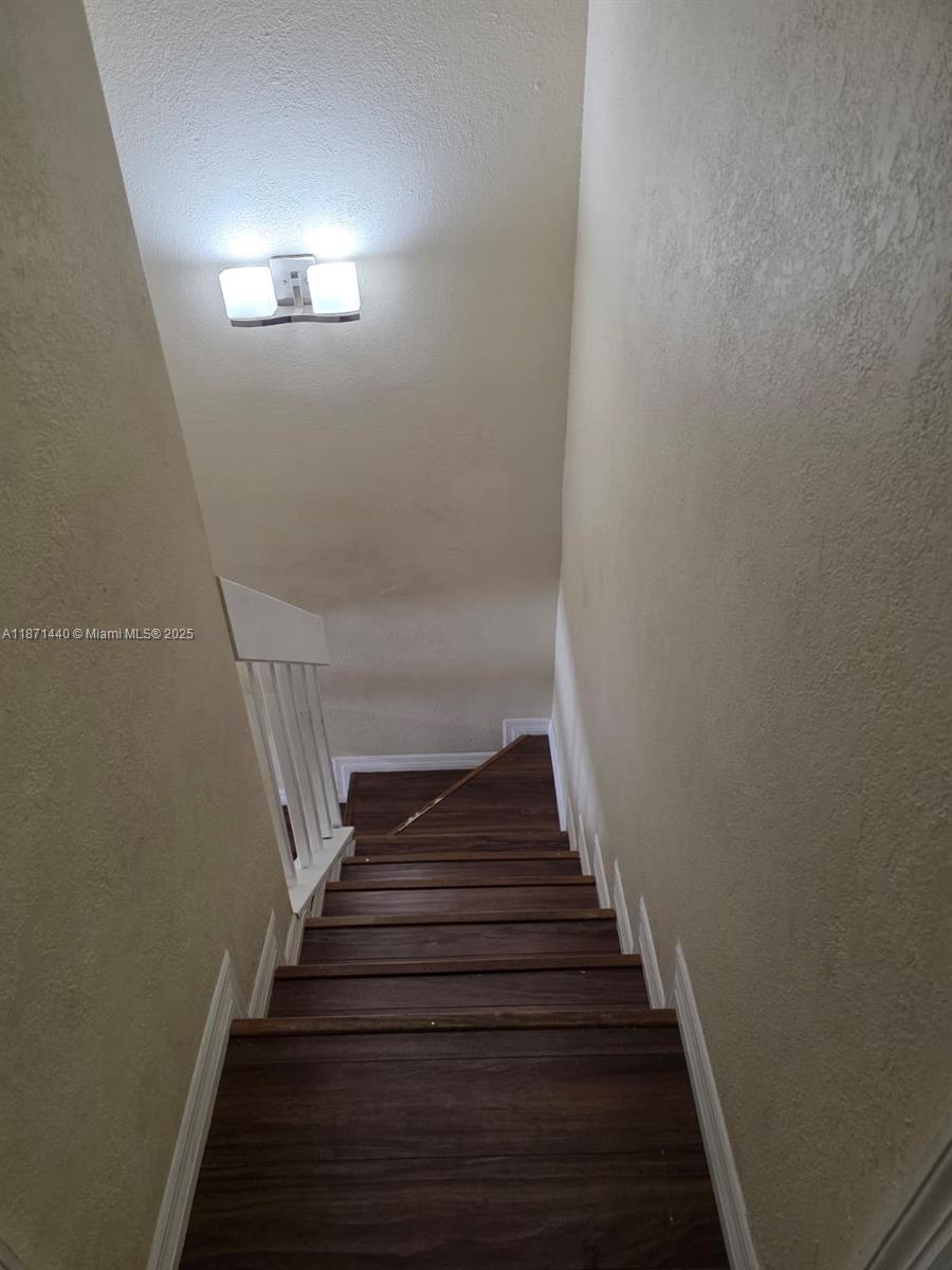 VILLA DORADA CONDO NO 2 - Residential Lease