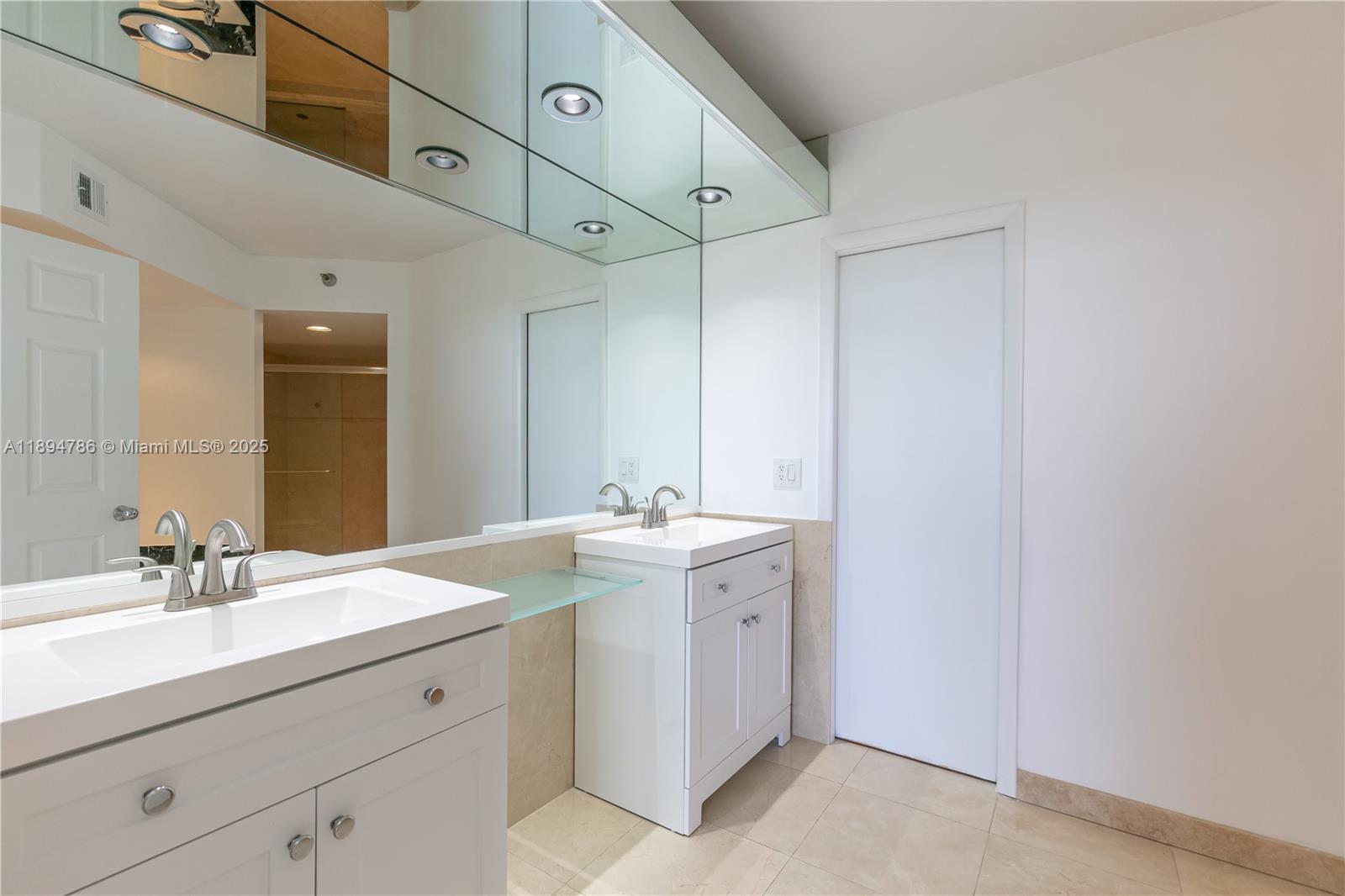 MYSTIC POINTE TOWER 600 C - Residential