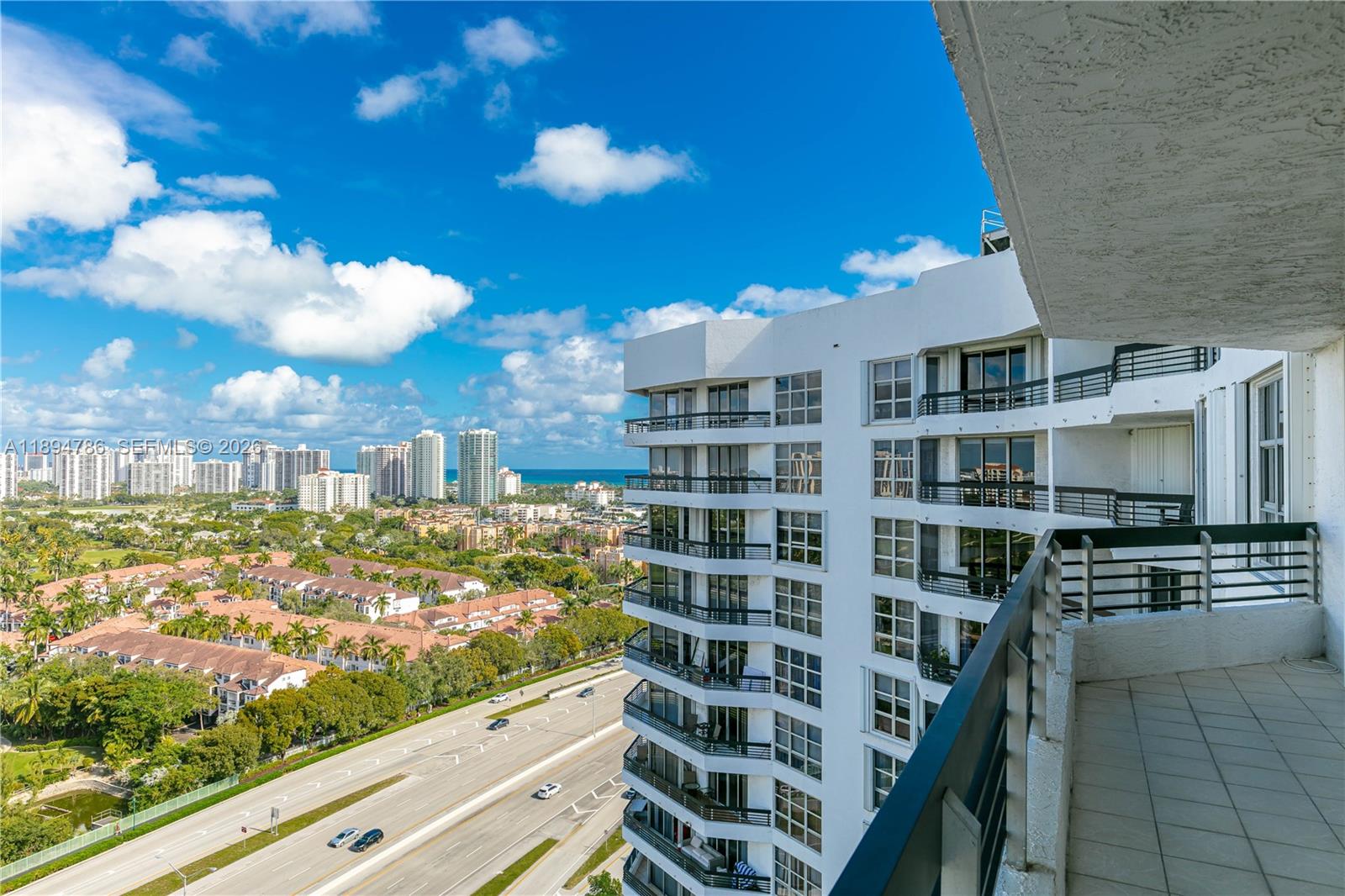 MYSTIC POINTE TOWER 600 C - Residential