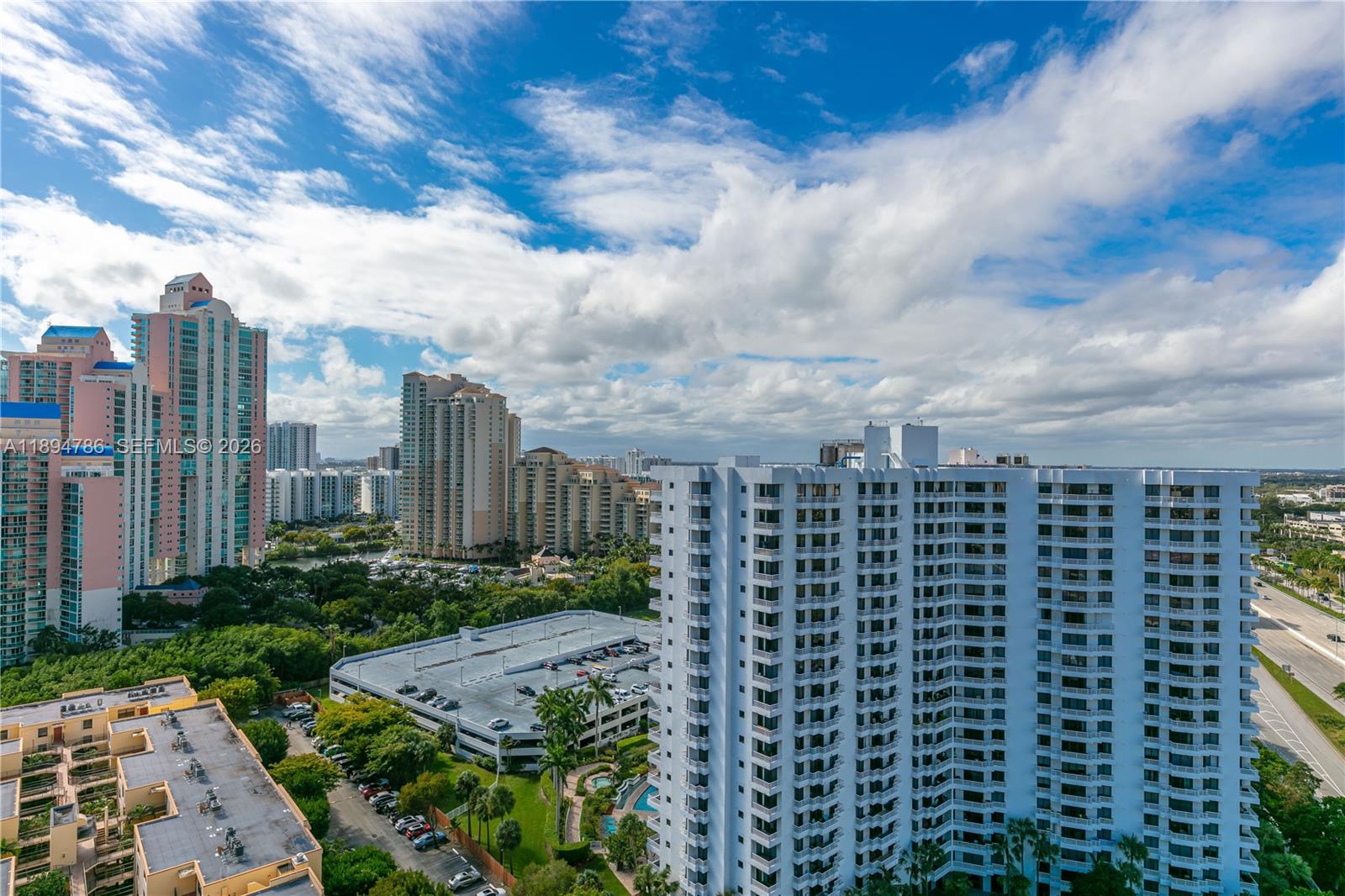 MYSTIC POINTE TOWER 600 C - Residential