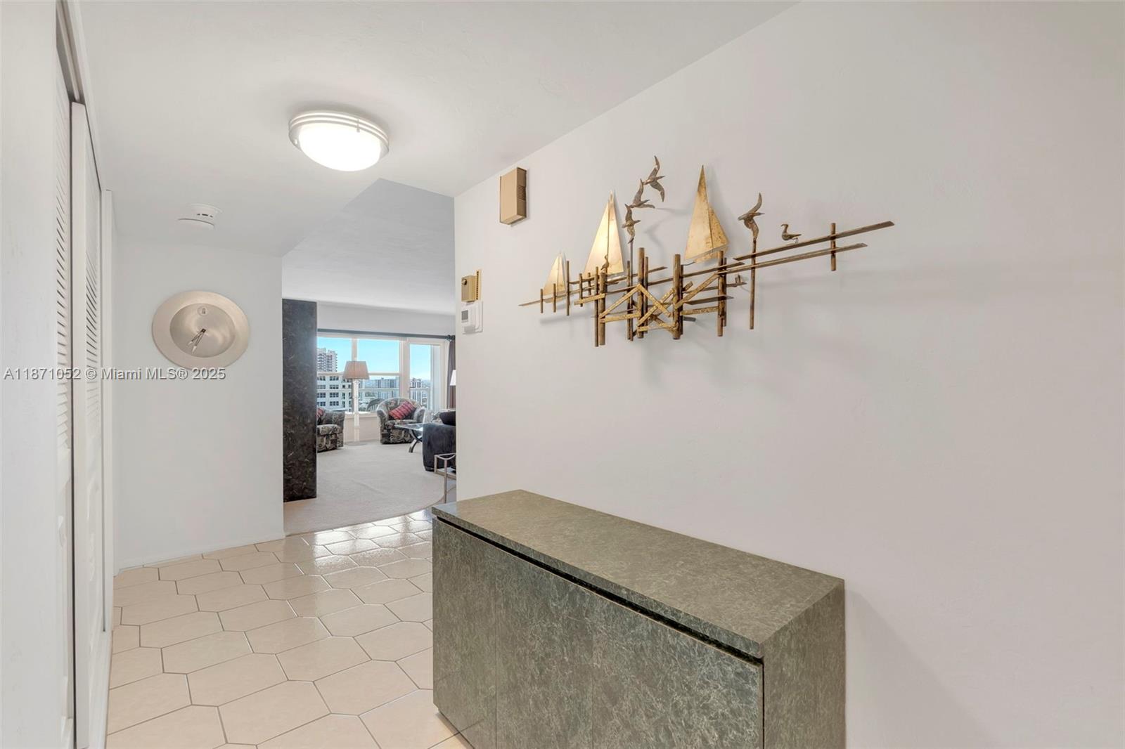 REGENCY TOWER SOUTH CONDO - Residential