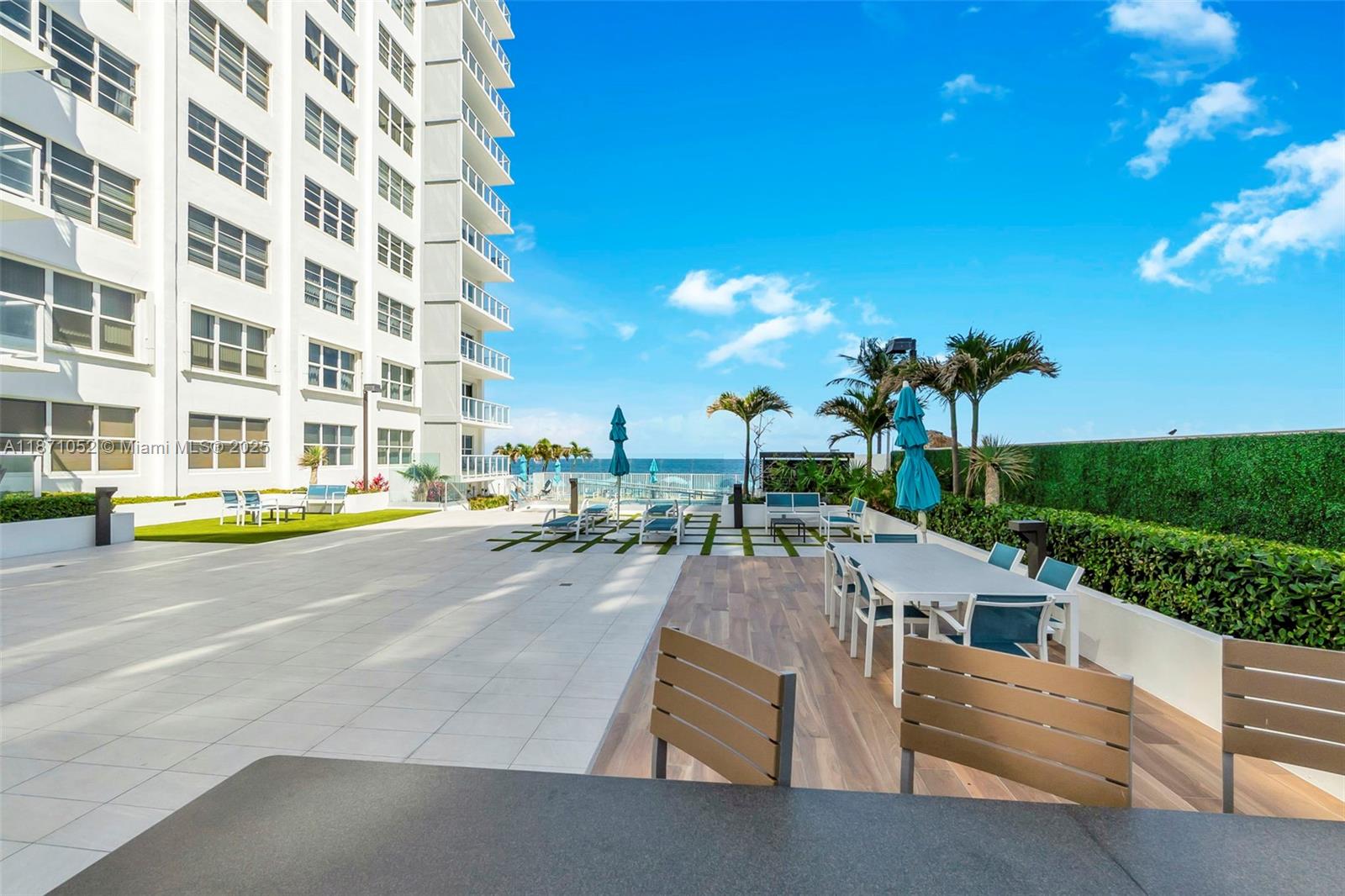 REGENCY TOWER SOUTH CONDO - Residential