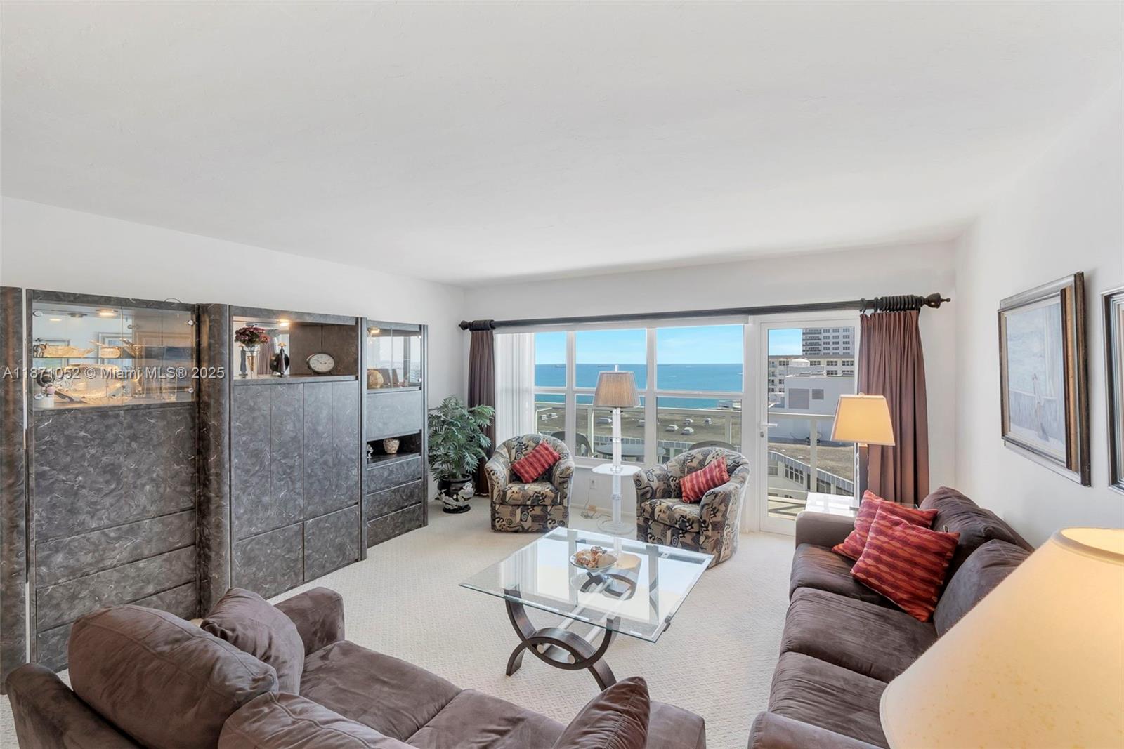 REGENCY TOWER SOUTH CONDO - Residential