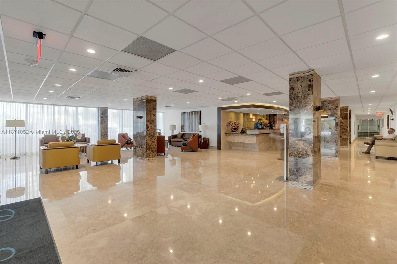 REGENCY TOWER SOUTH CONDO - Residential