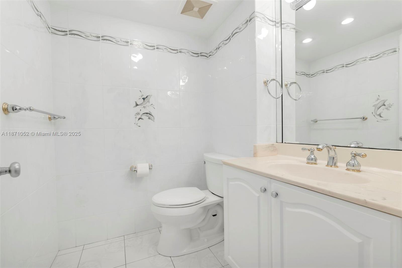 REGENCY TOWER SOUTH CONDO - Residential