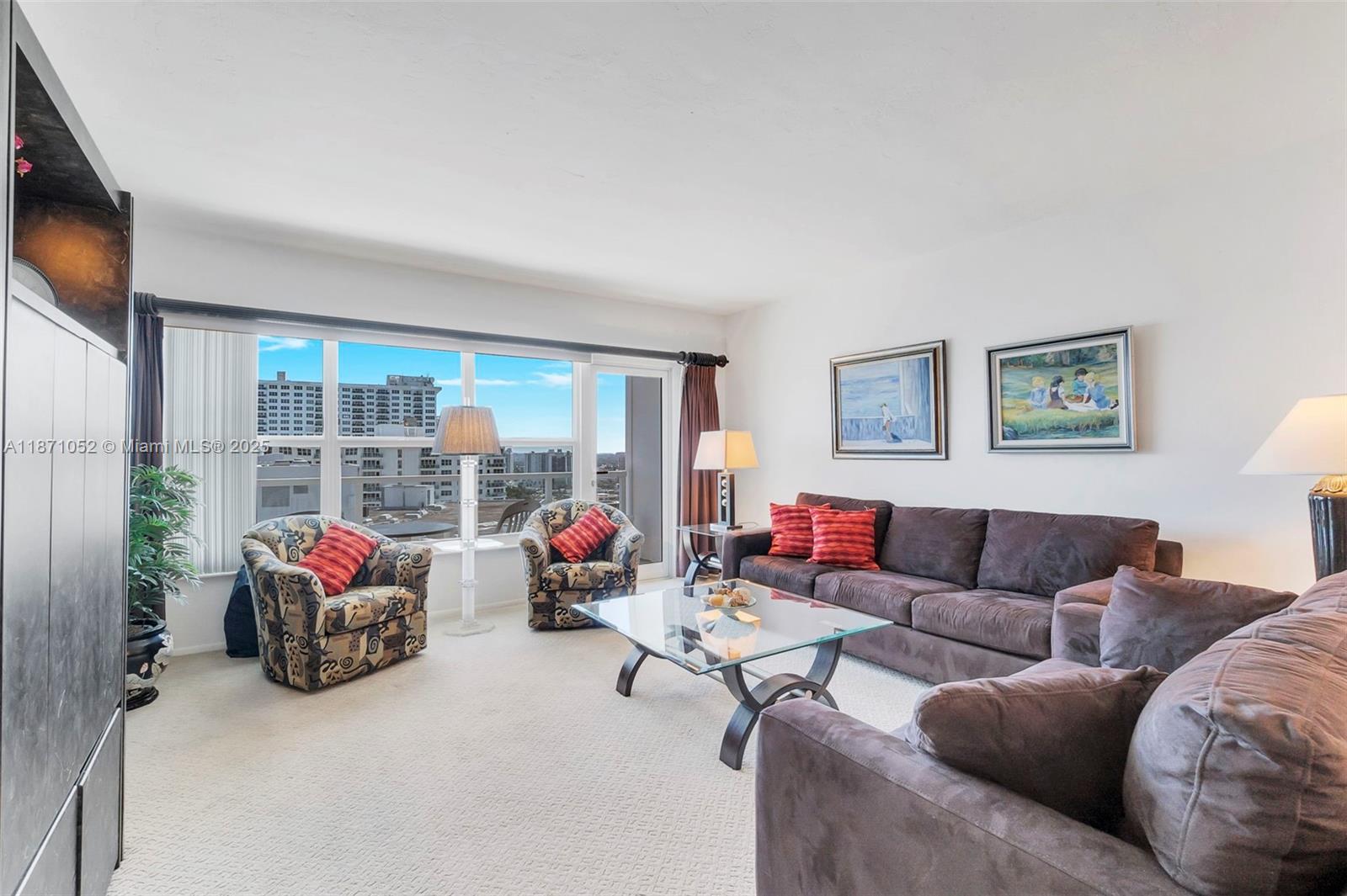 REGENCY TOWER SOUTH CONDO - Residential