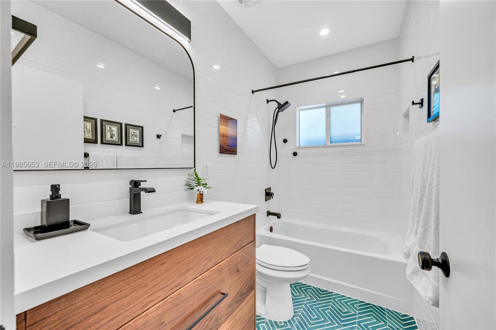 THIRD WESTMORELAND ADDN - Residential Income