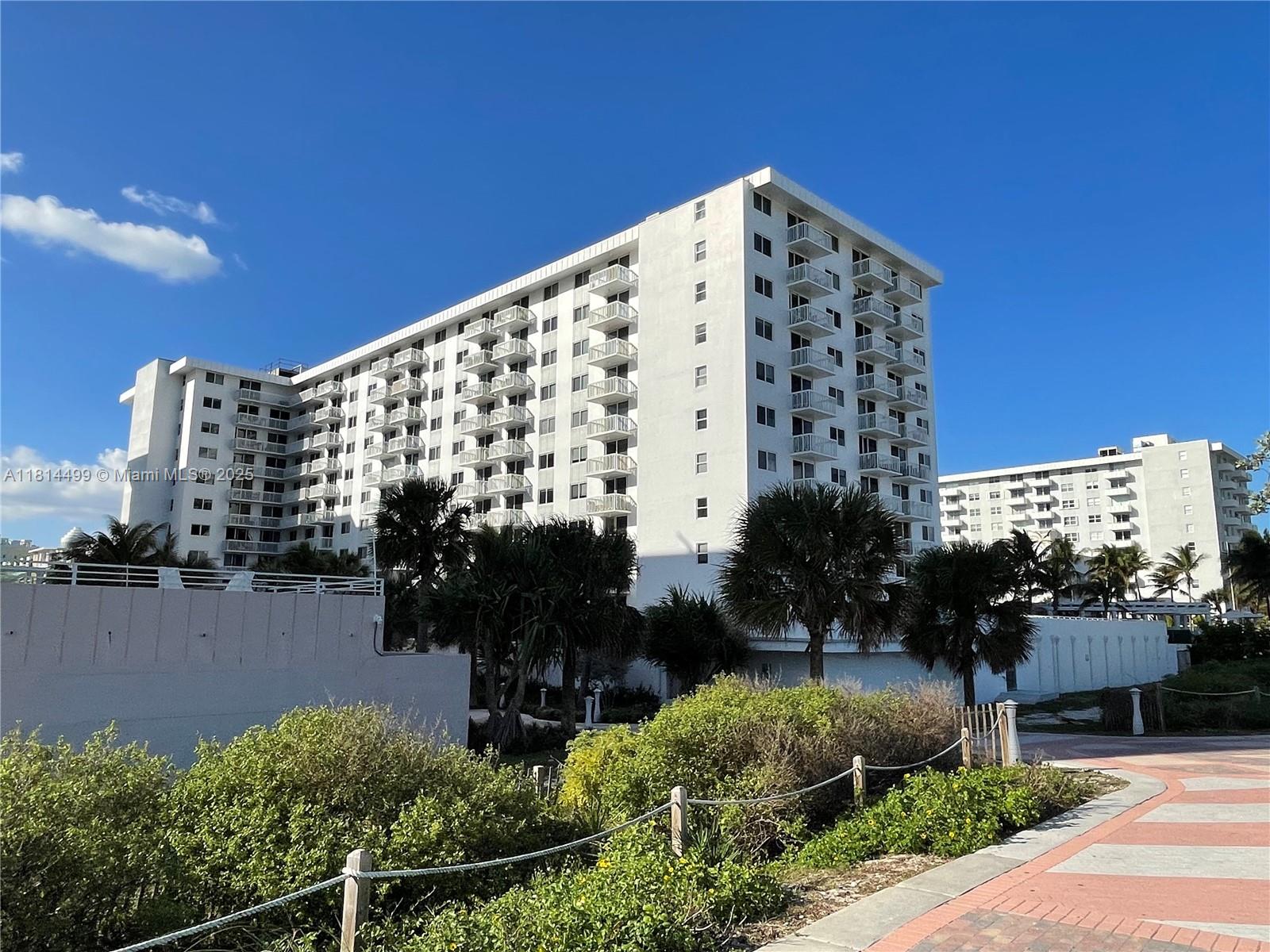 THE PRESIDENTIAL CONDO - Residential Lease