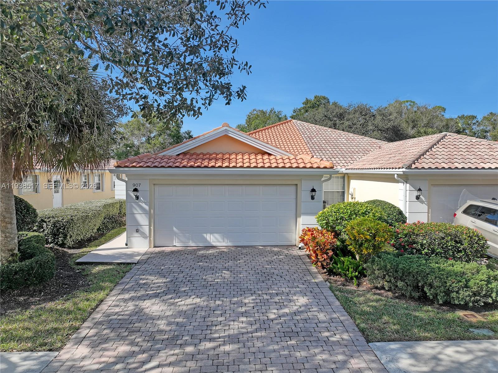 FLORIDA CLUB - Residential