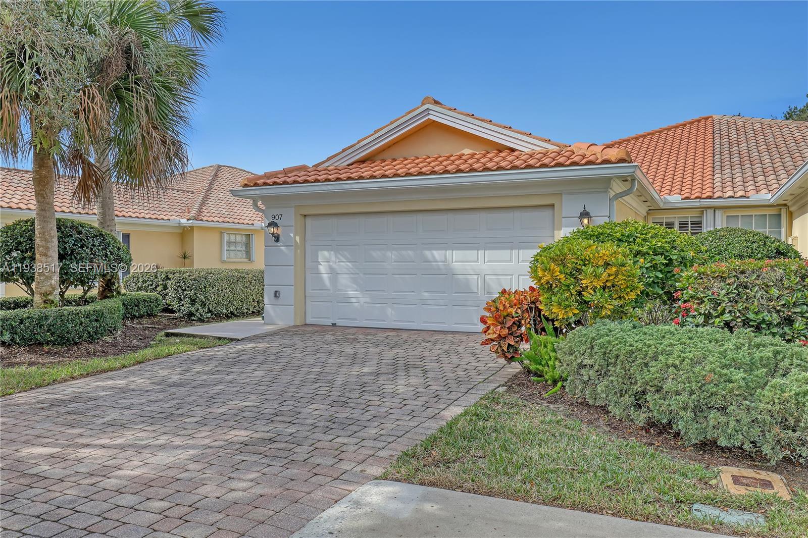 FLORIDA CLUB - Residential