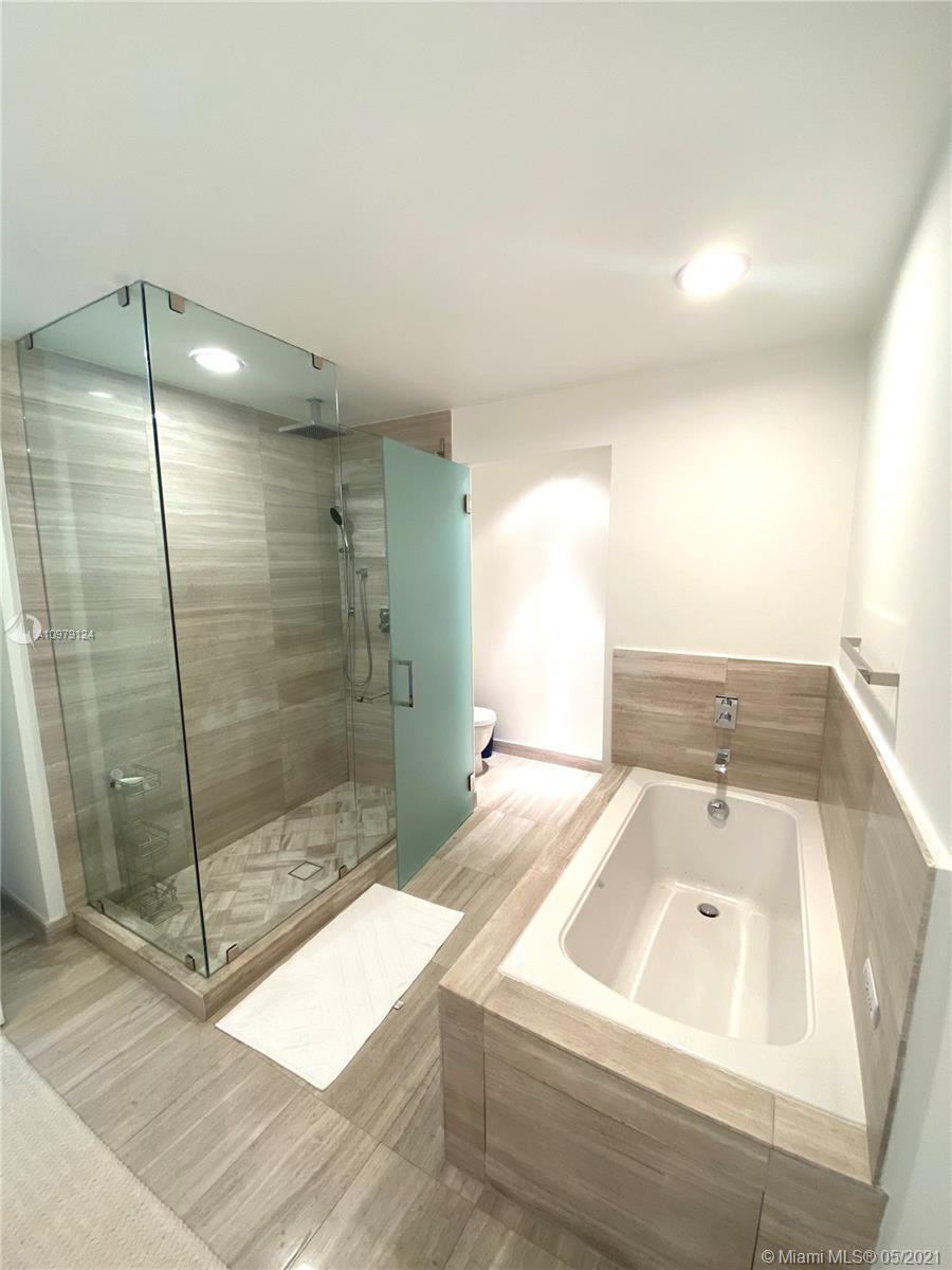 OCEANA KEY BISCAYNE CONDO - Residential