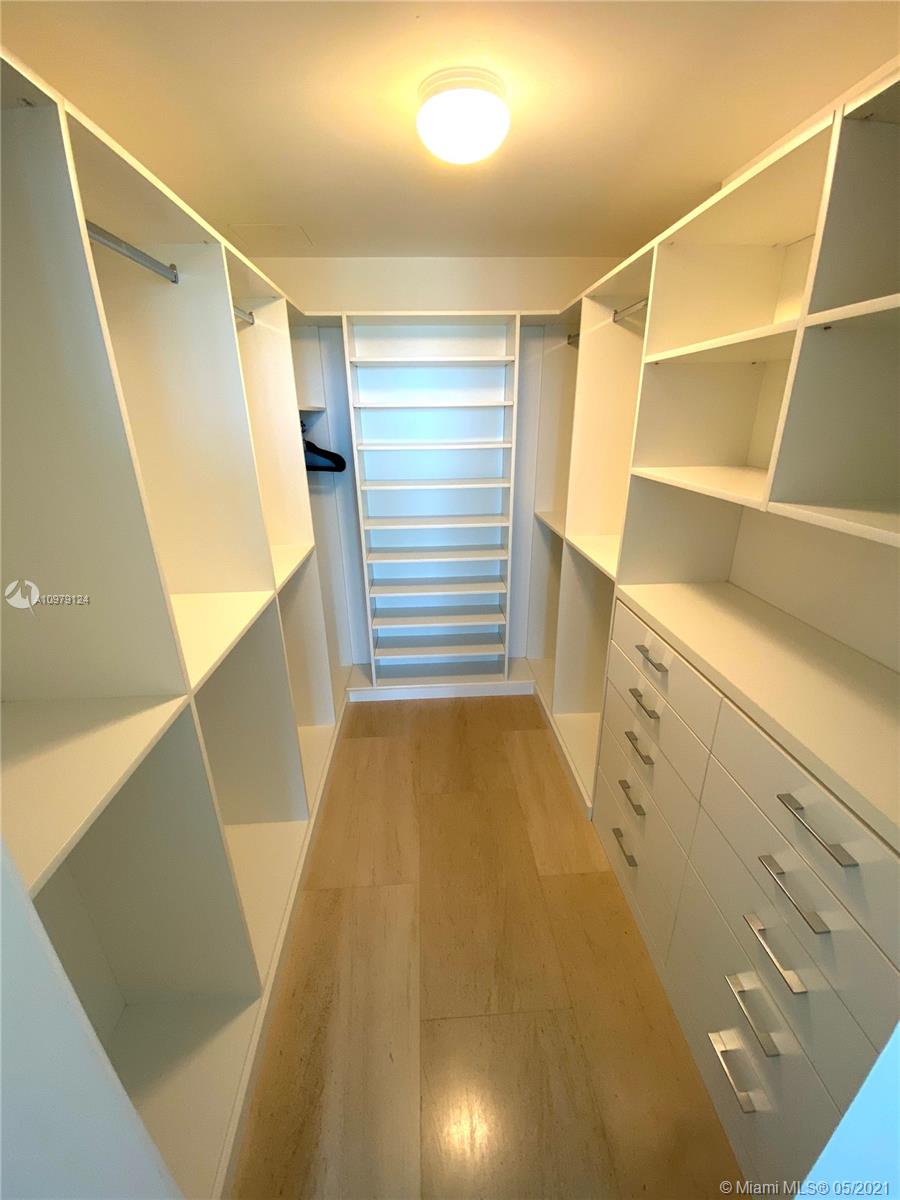 OCEANA KEY BISCAYNE CONDO - Residential