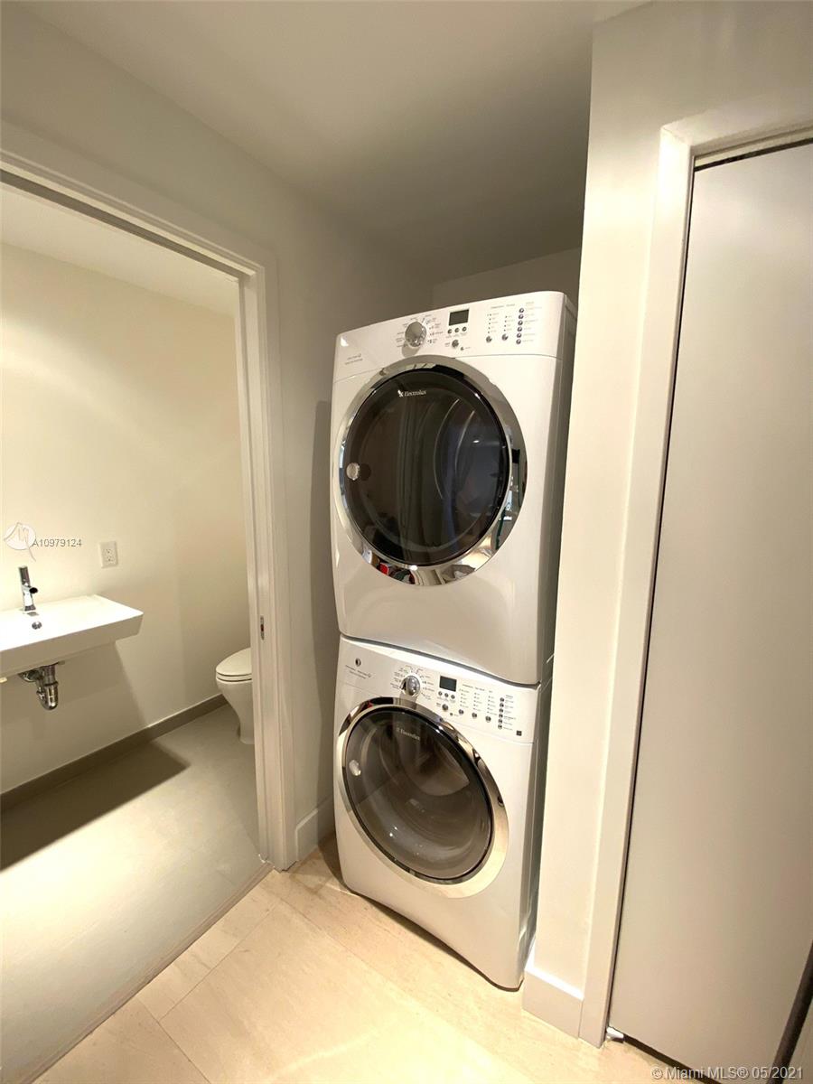 OCEANA KEY BISCAYNE CONDO - Residential