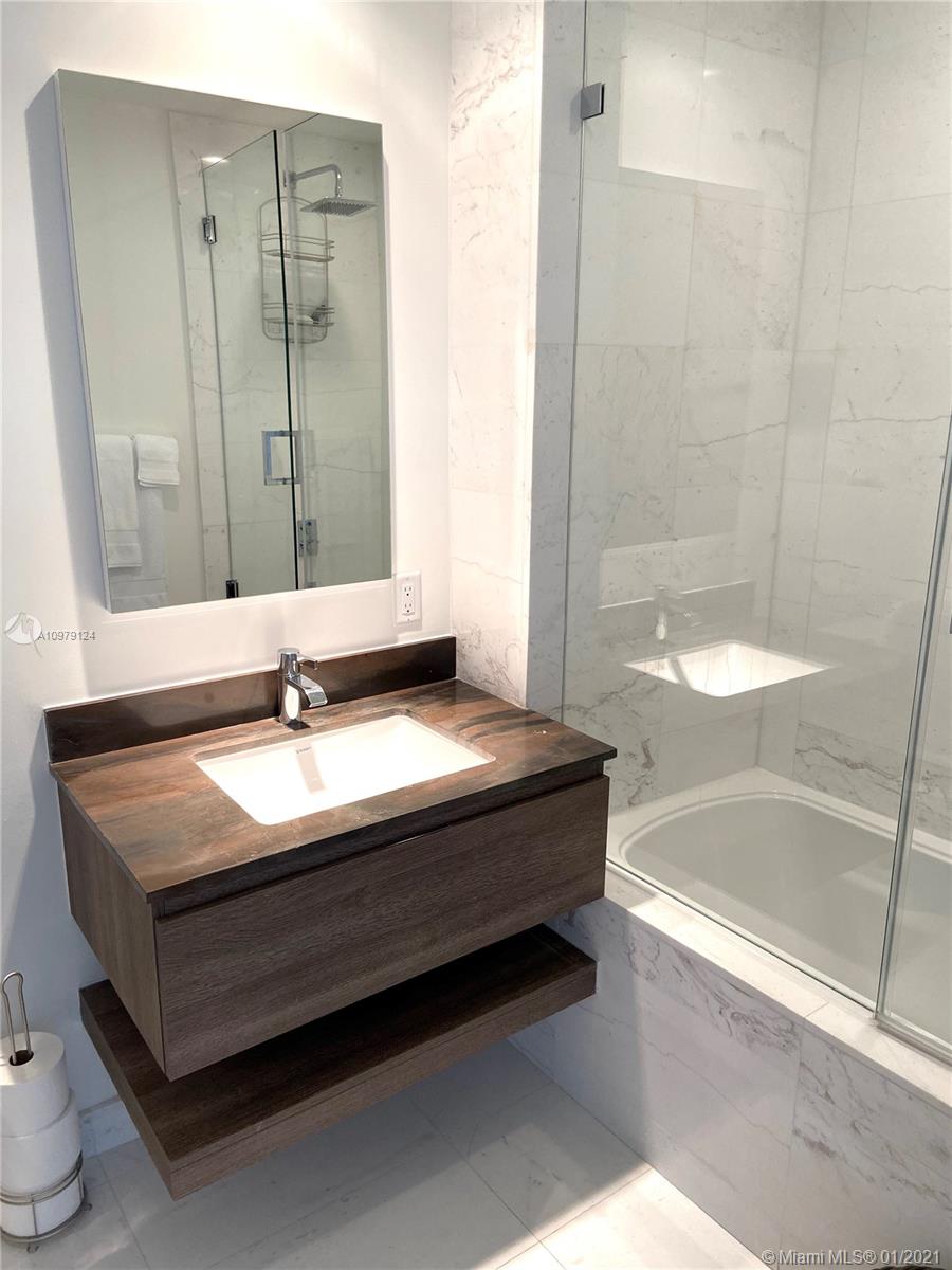 OCEANA KEY BISCAYNE CONDO - Residential