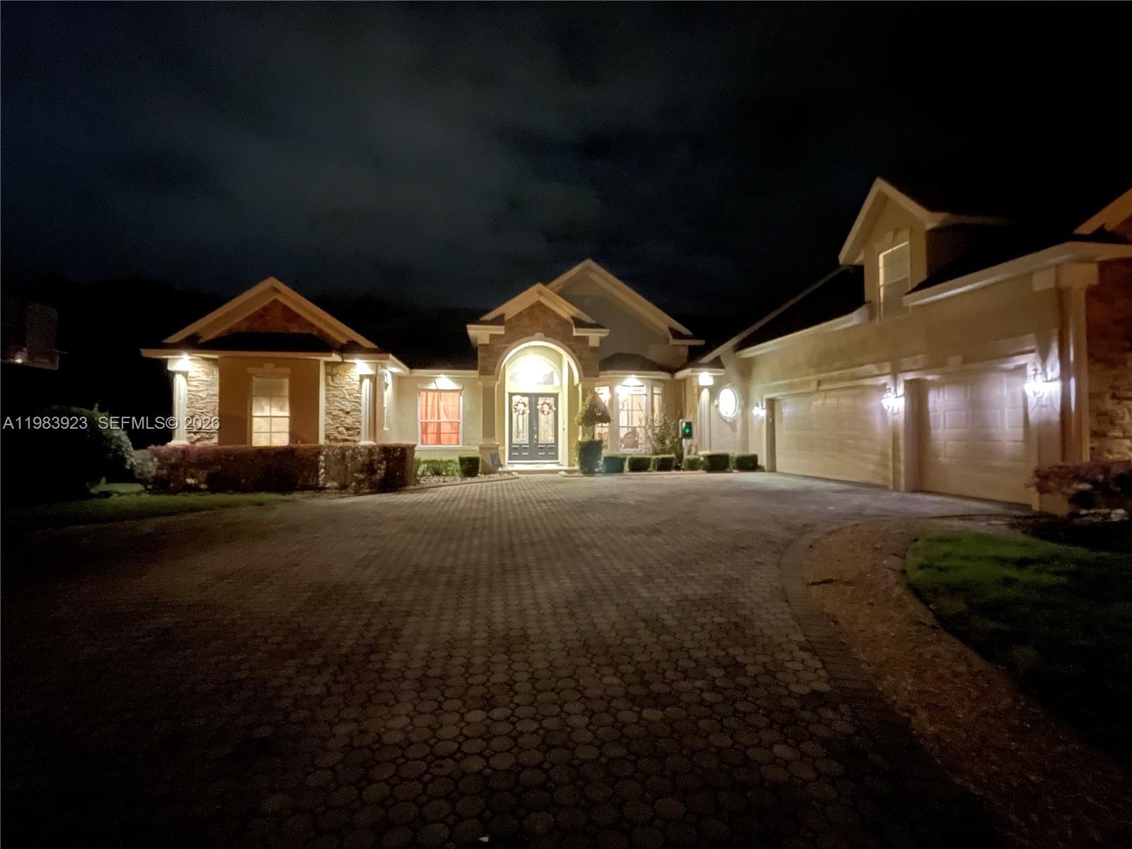 GLEN ABBEY CLUB - Residential