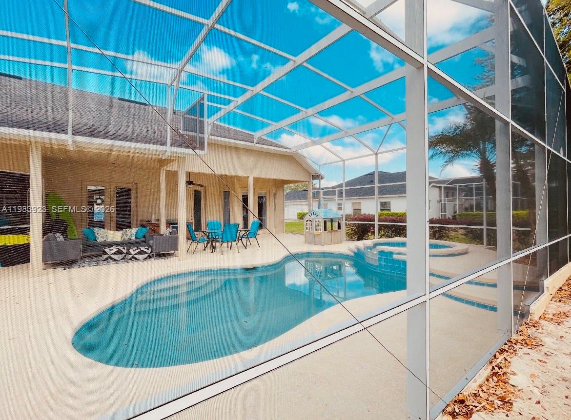 GLEN ABBEY CLUB - Residential