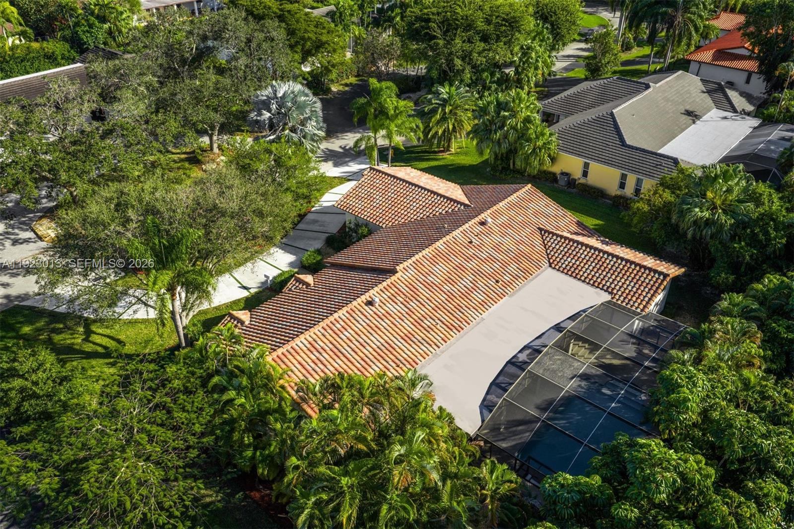 CUTLER BAY ESTATES - Residential