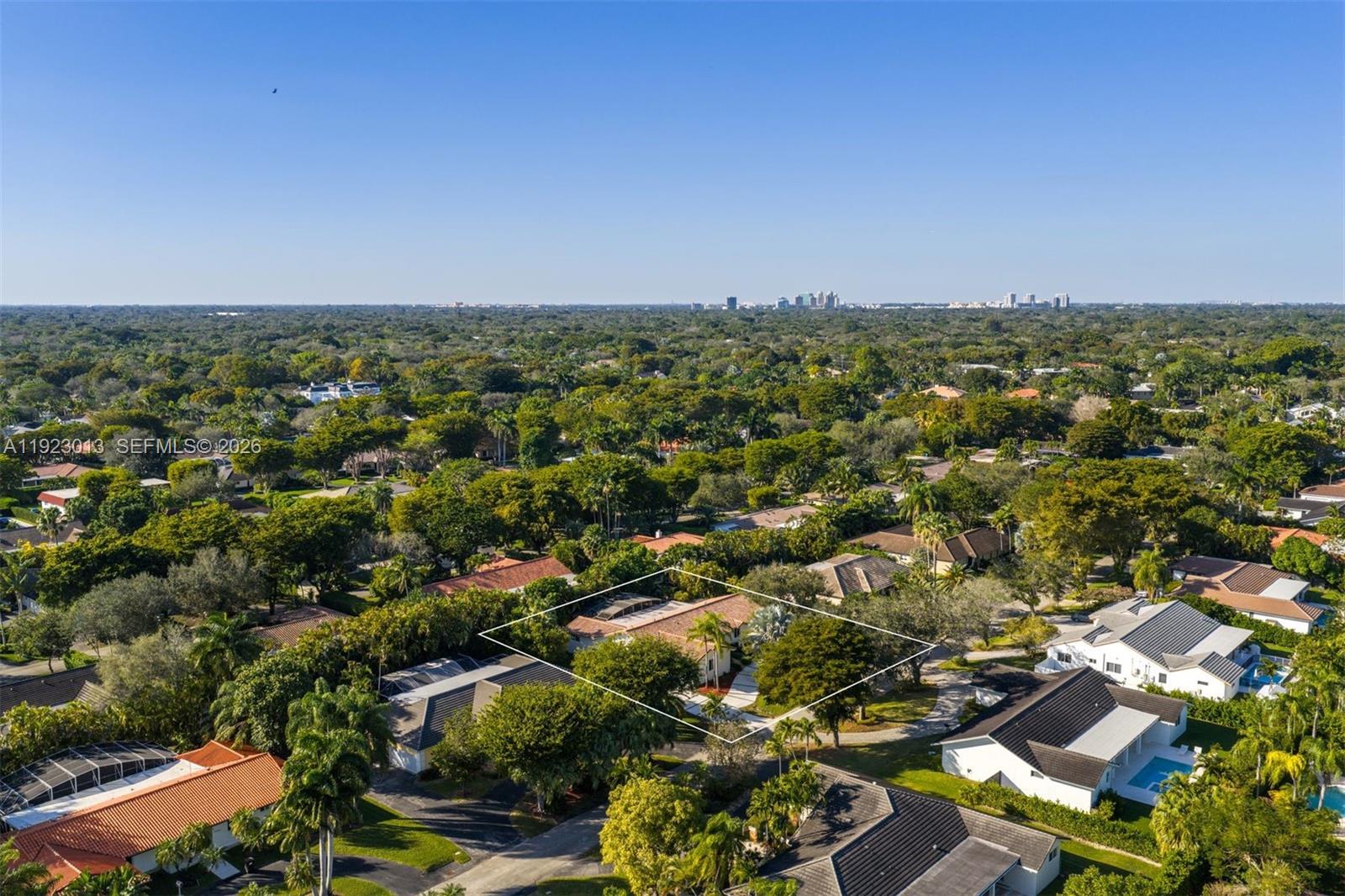 CUTLER BAY ESTATES - Residential