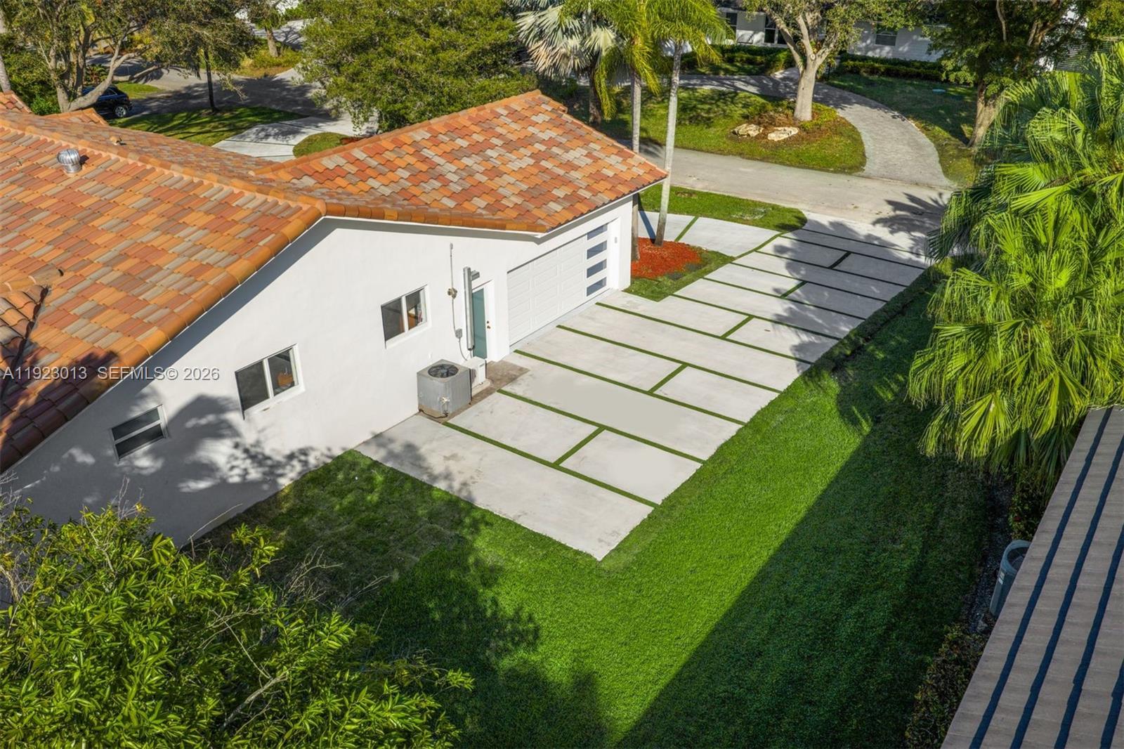 CUTLER BAY ESTATES - Residential