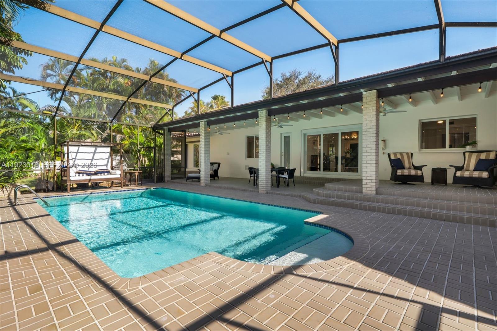 CUTLER BAY ESTATES - Residential