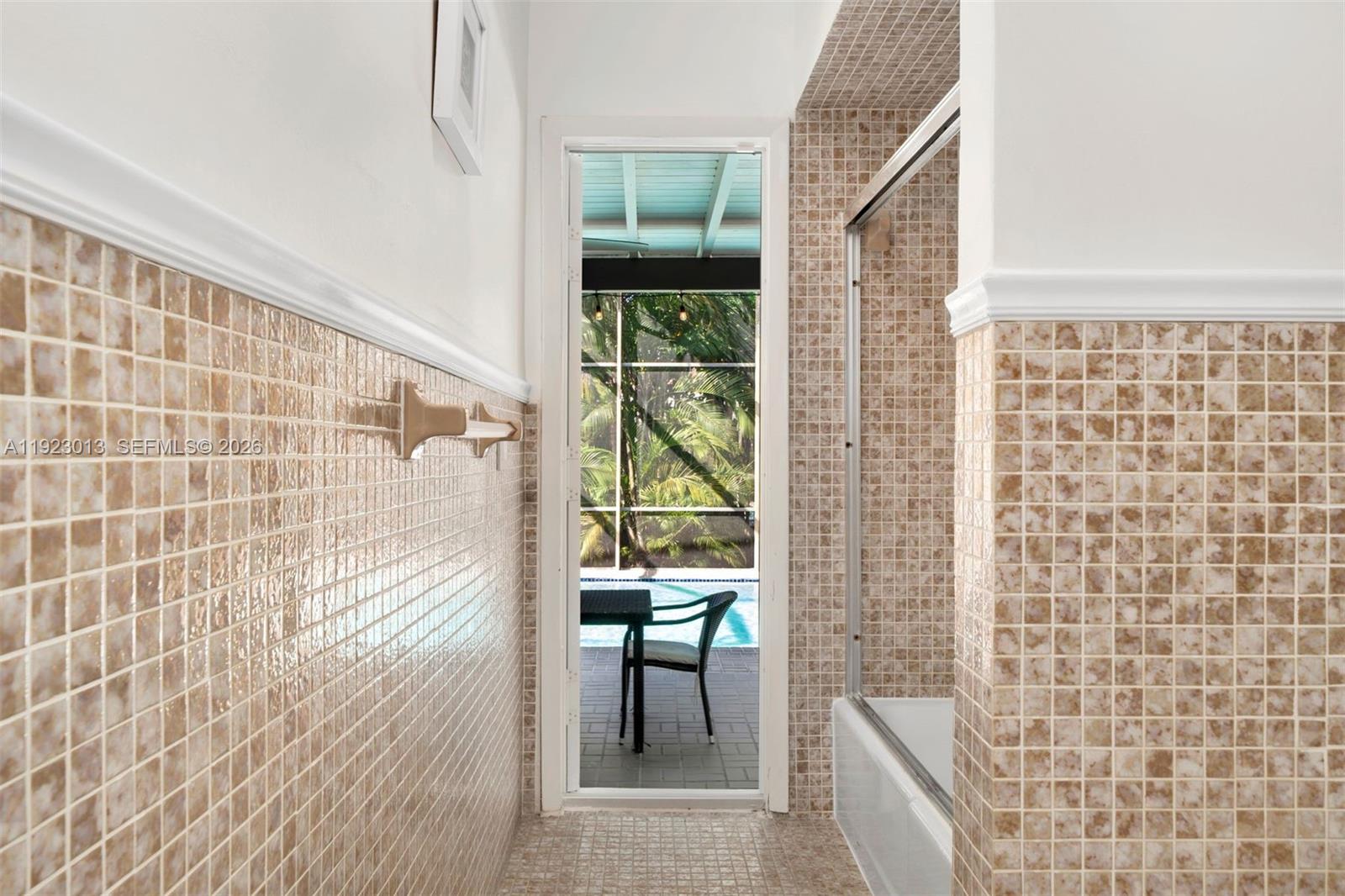 CUTLER BAY ESTATES - Residential