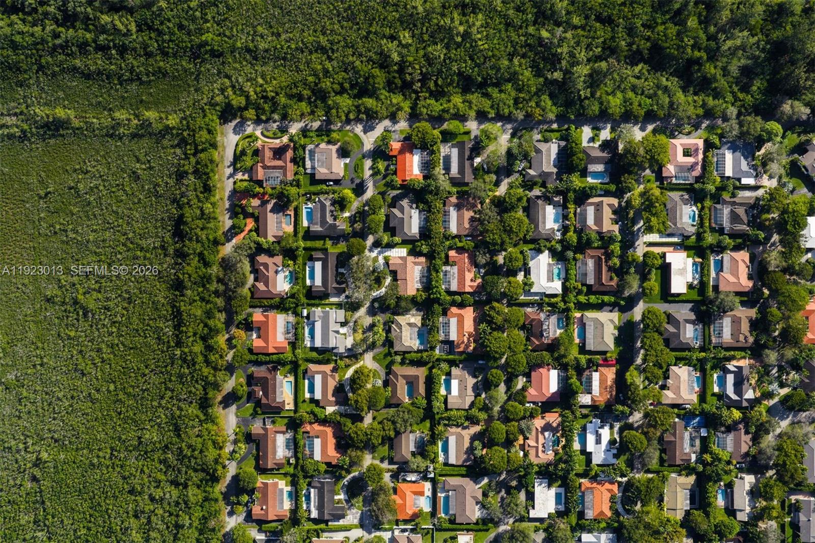 CUTLER BAY ESTATES - Residential