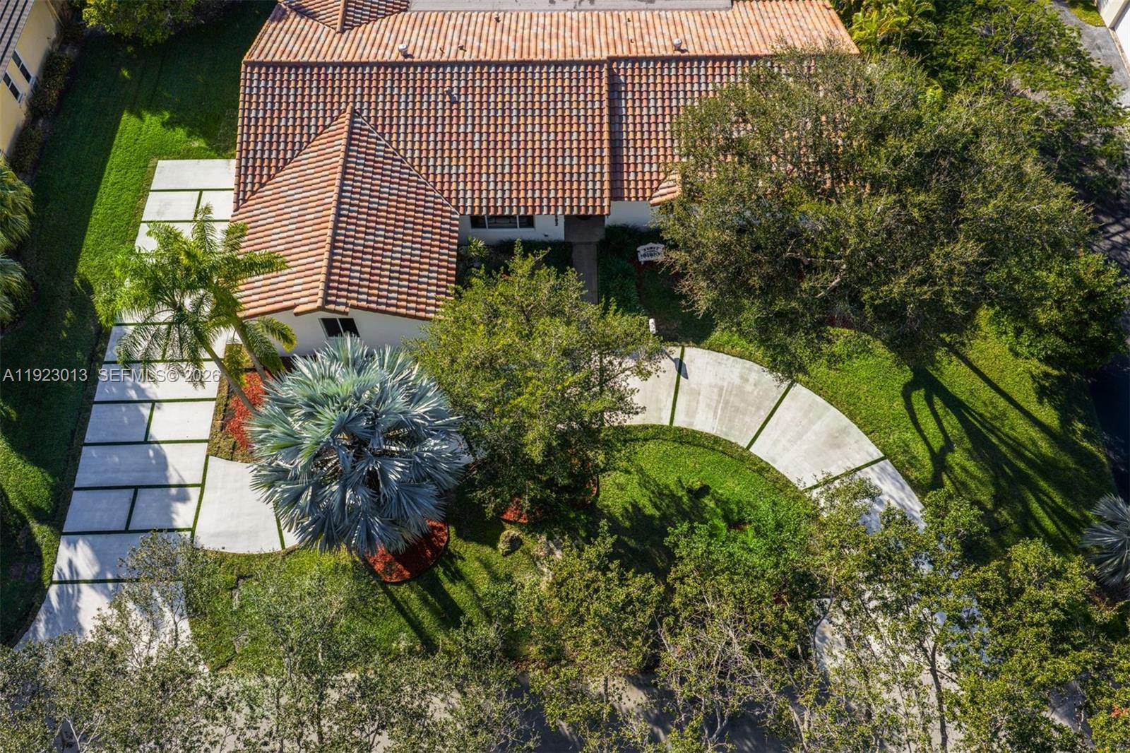 CUTLER BAY ESTATES - Residential