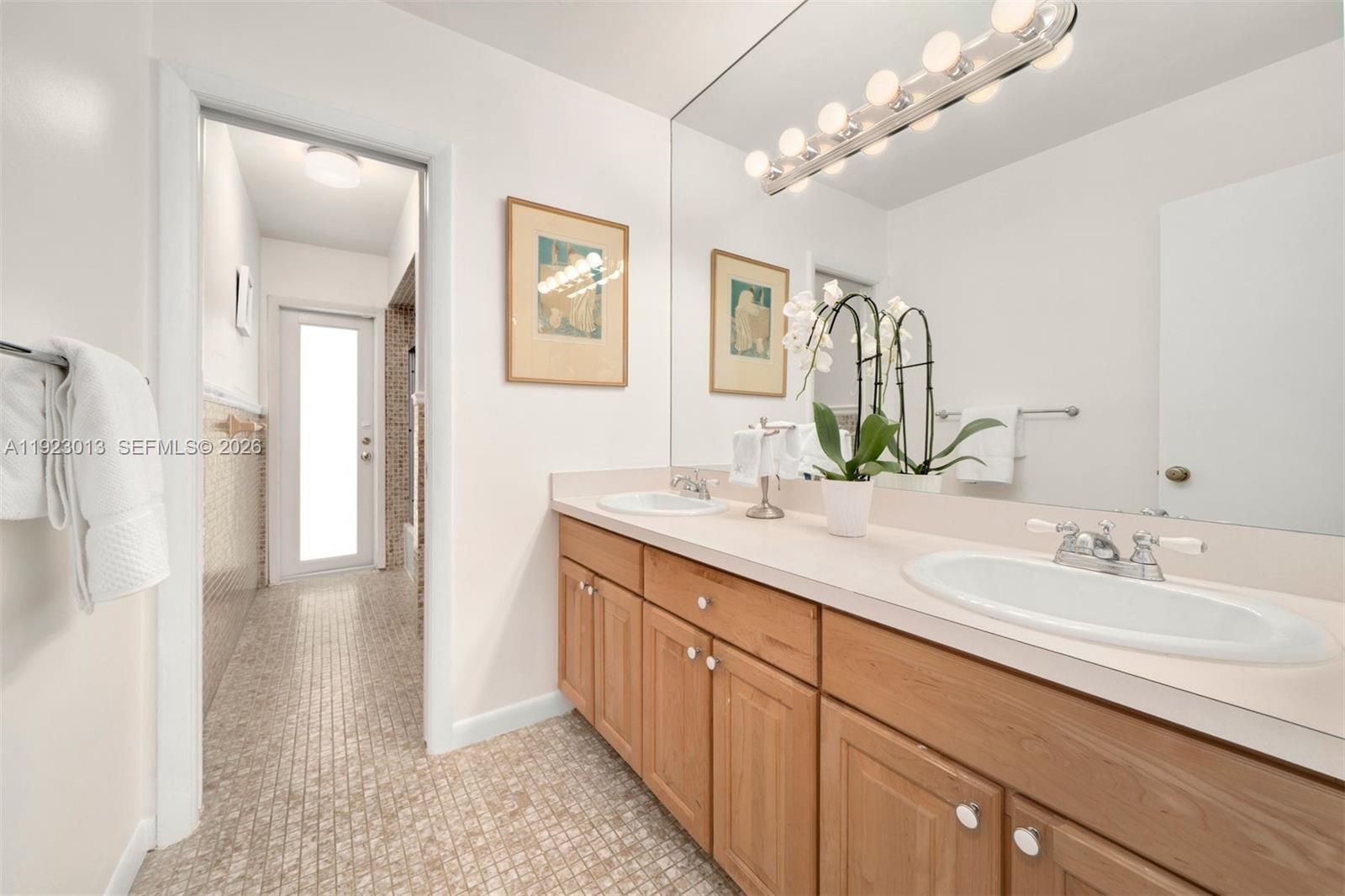 CUTLER BAY ESTATES - Residential