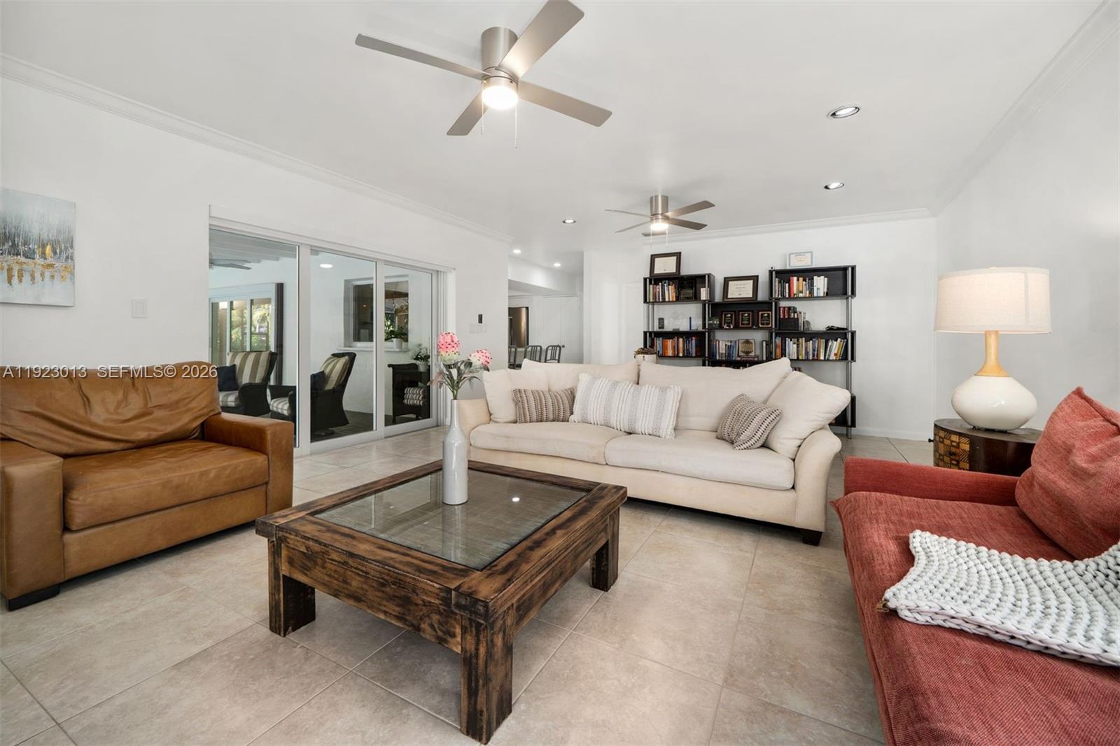 CUTLER BAY ESTATES - Residential