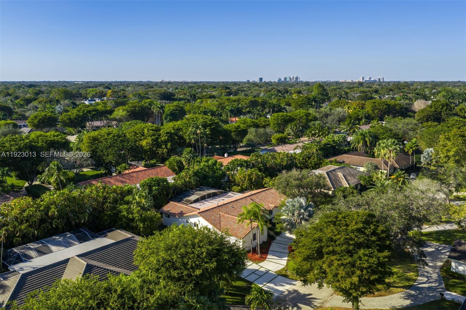 CUTLER BAY ESTATES - Residential