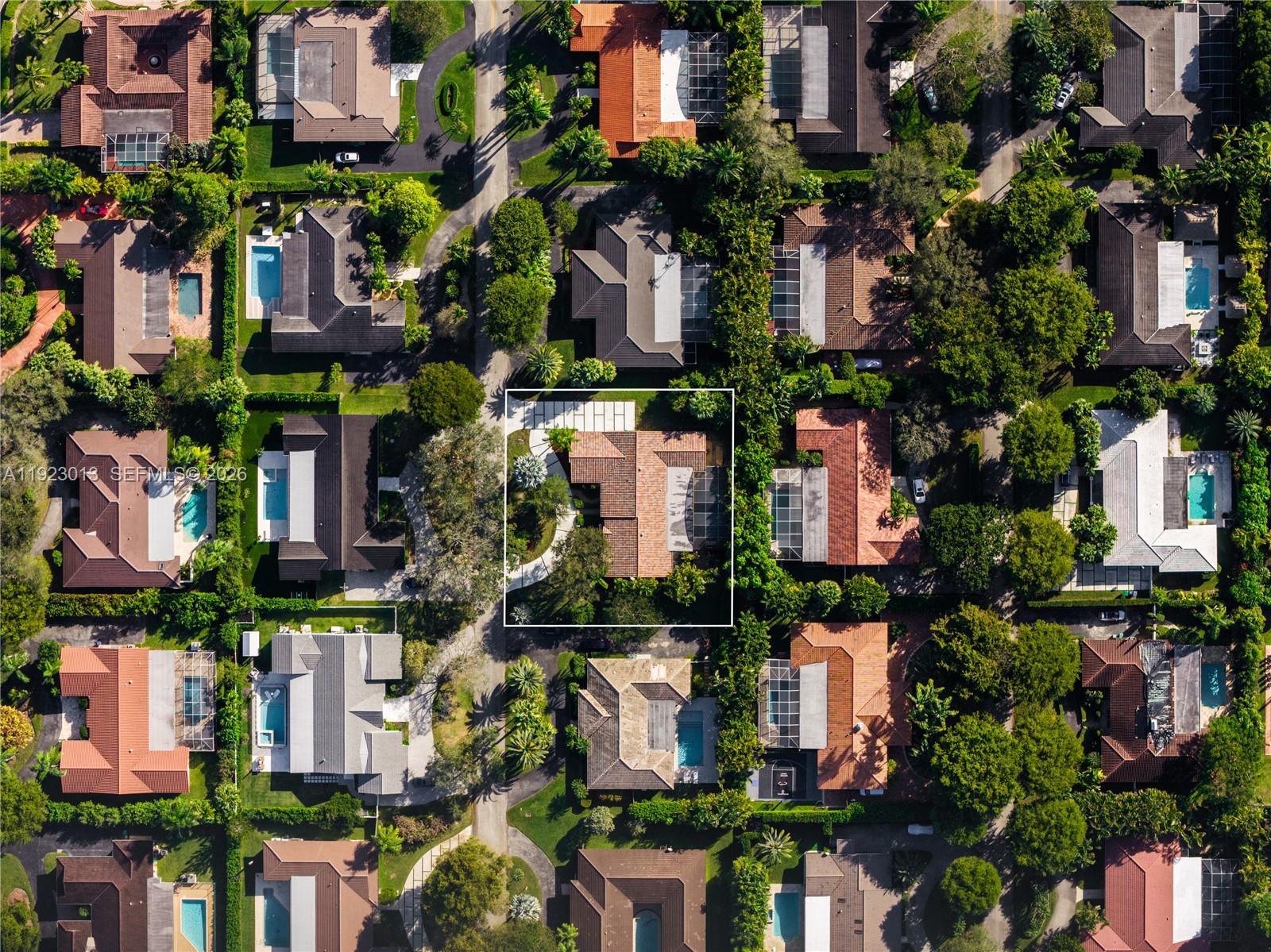 CUTLER BAY ESTATES - Residential