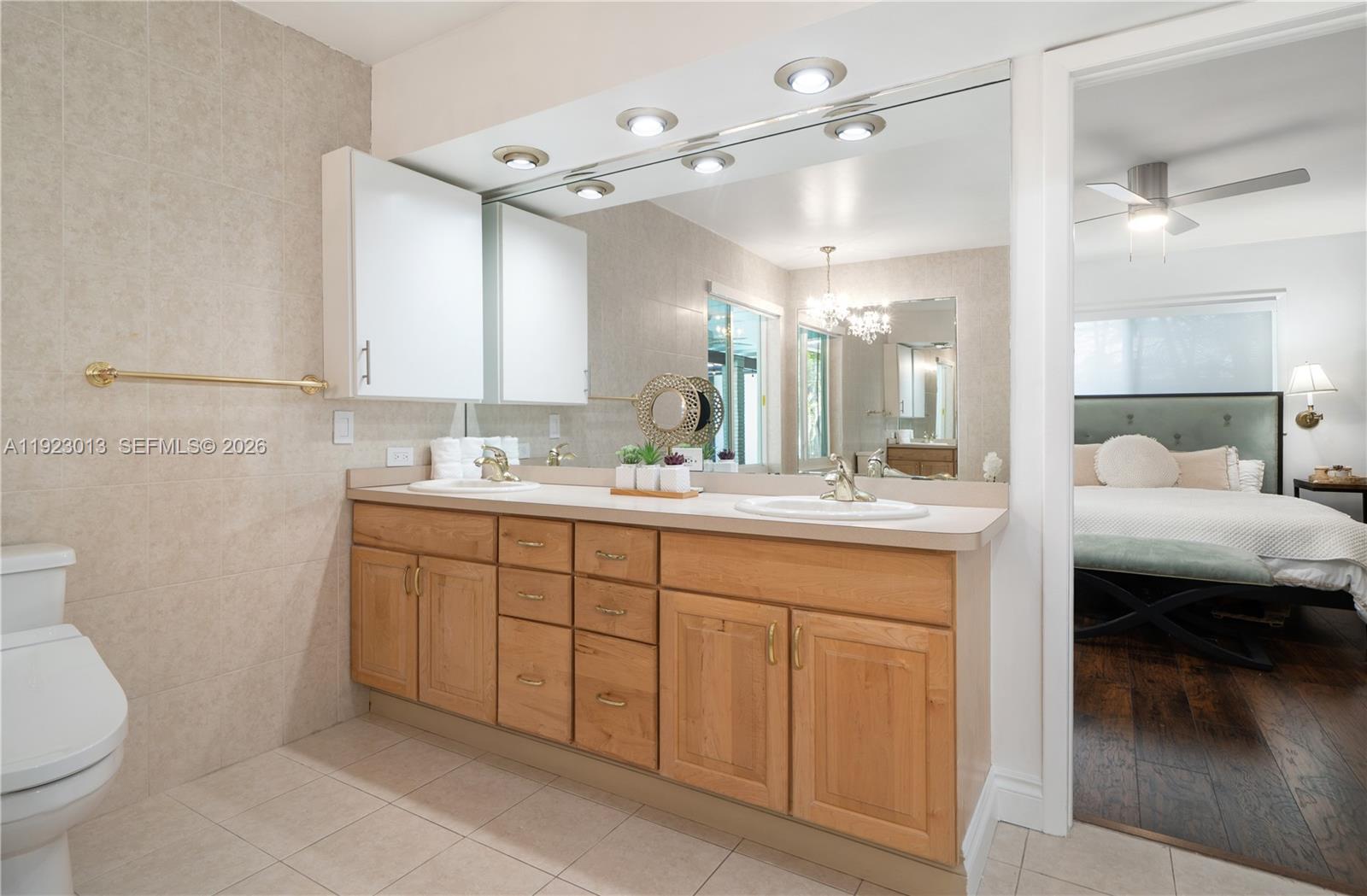 CUTLER BAY ESTATES - Residential