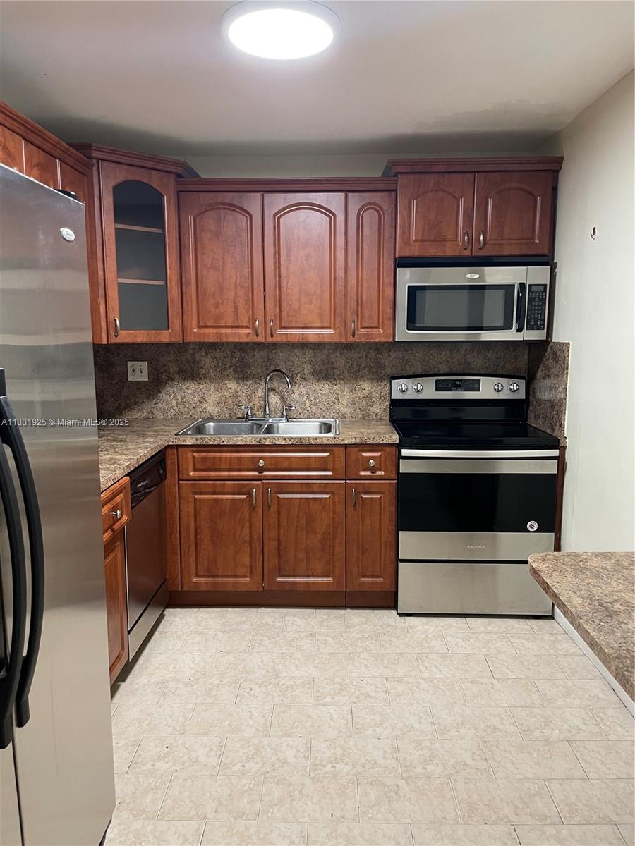 14150 Sw 84th St 208-I, Miami, Broward County, Florida - 2 Bedrooms  
2 Bathrooms - 
