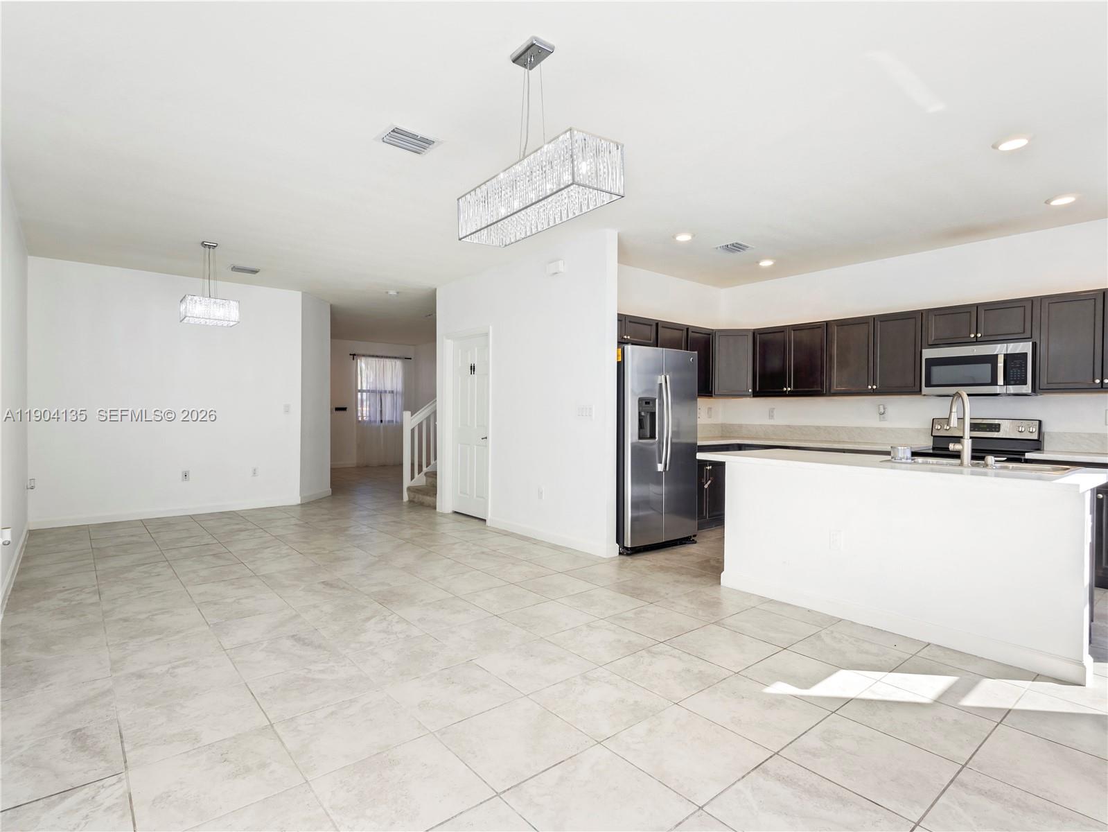 COCO PALM ESTATES - Residential