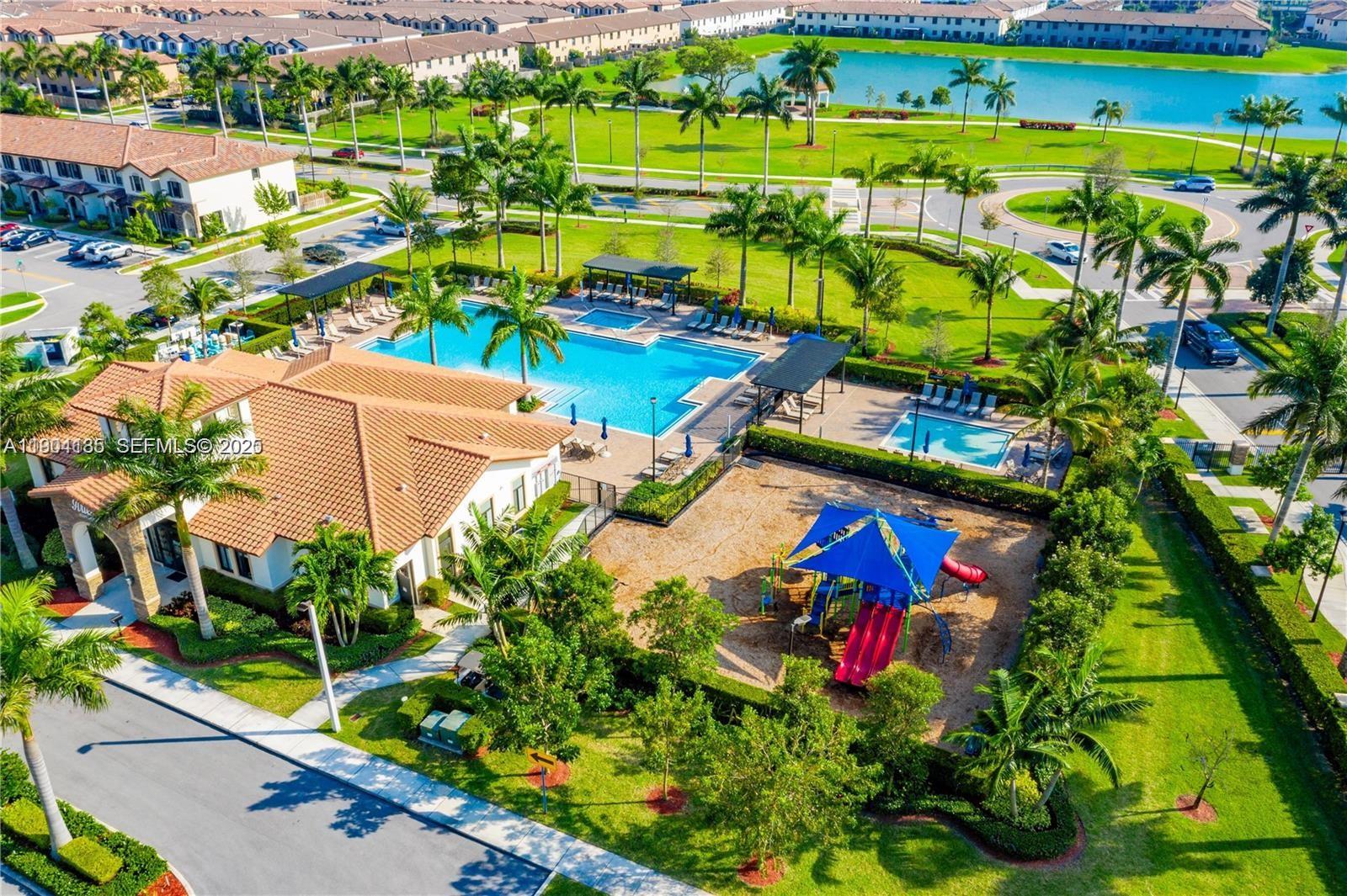 COCO PALM ESTATES - Residential