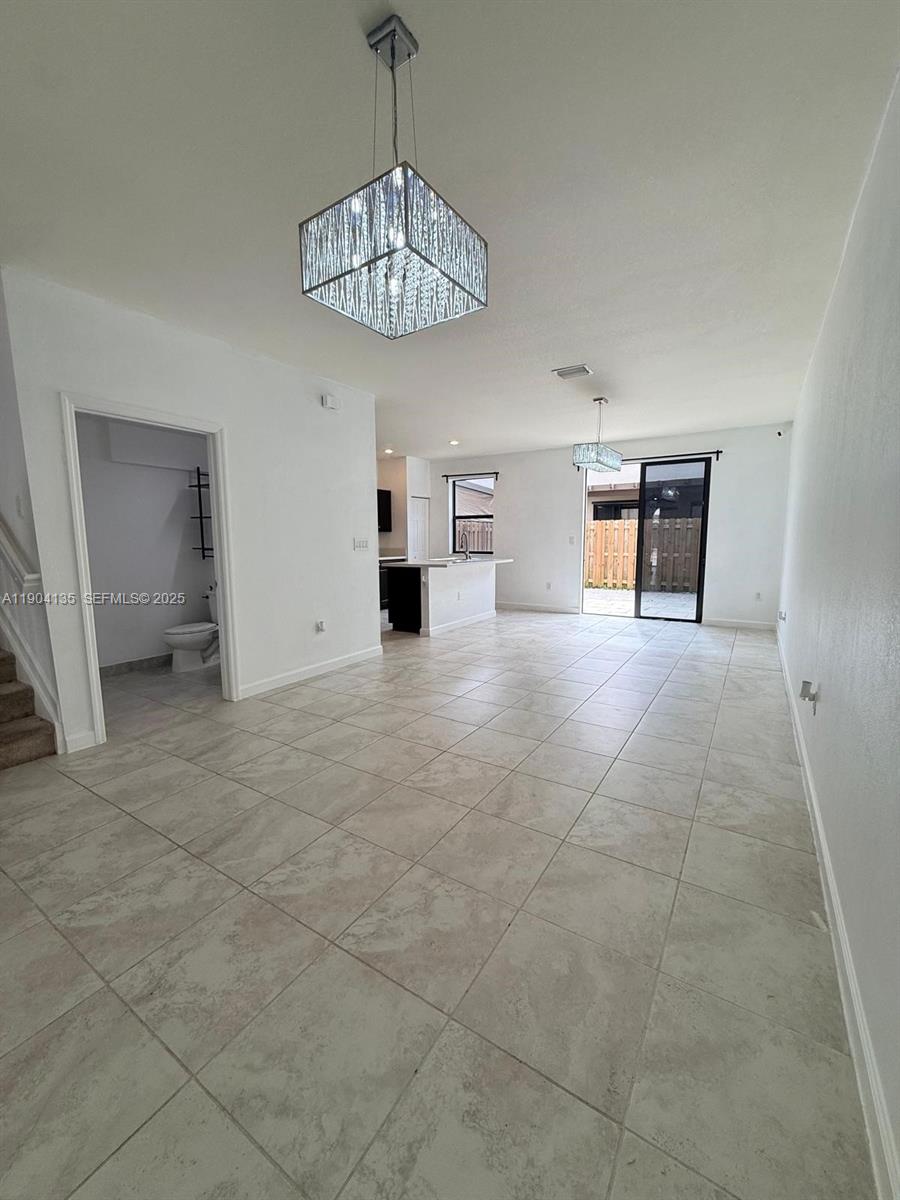 COCO PALM ESTATES - Residential