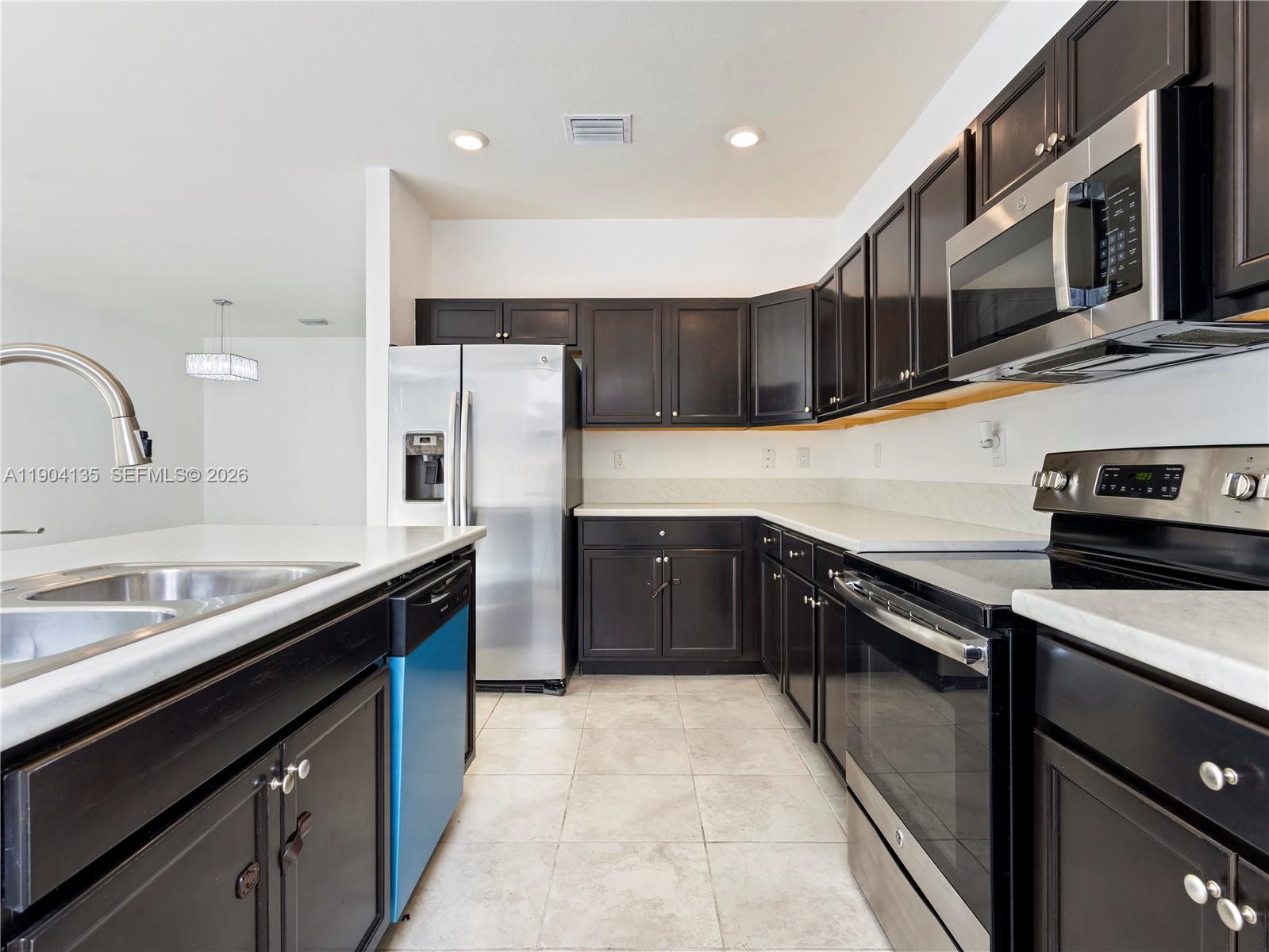 COCO PALM ESTATES - Residential