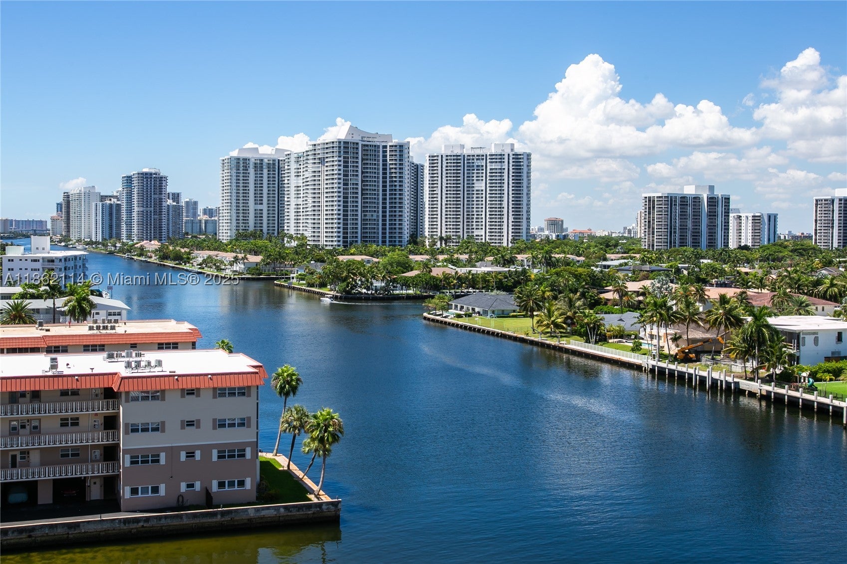 2017 S Ocean Dr 1008