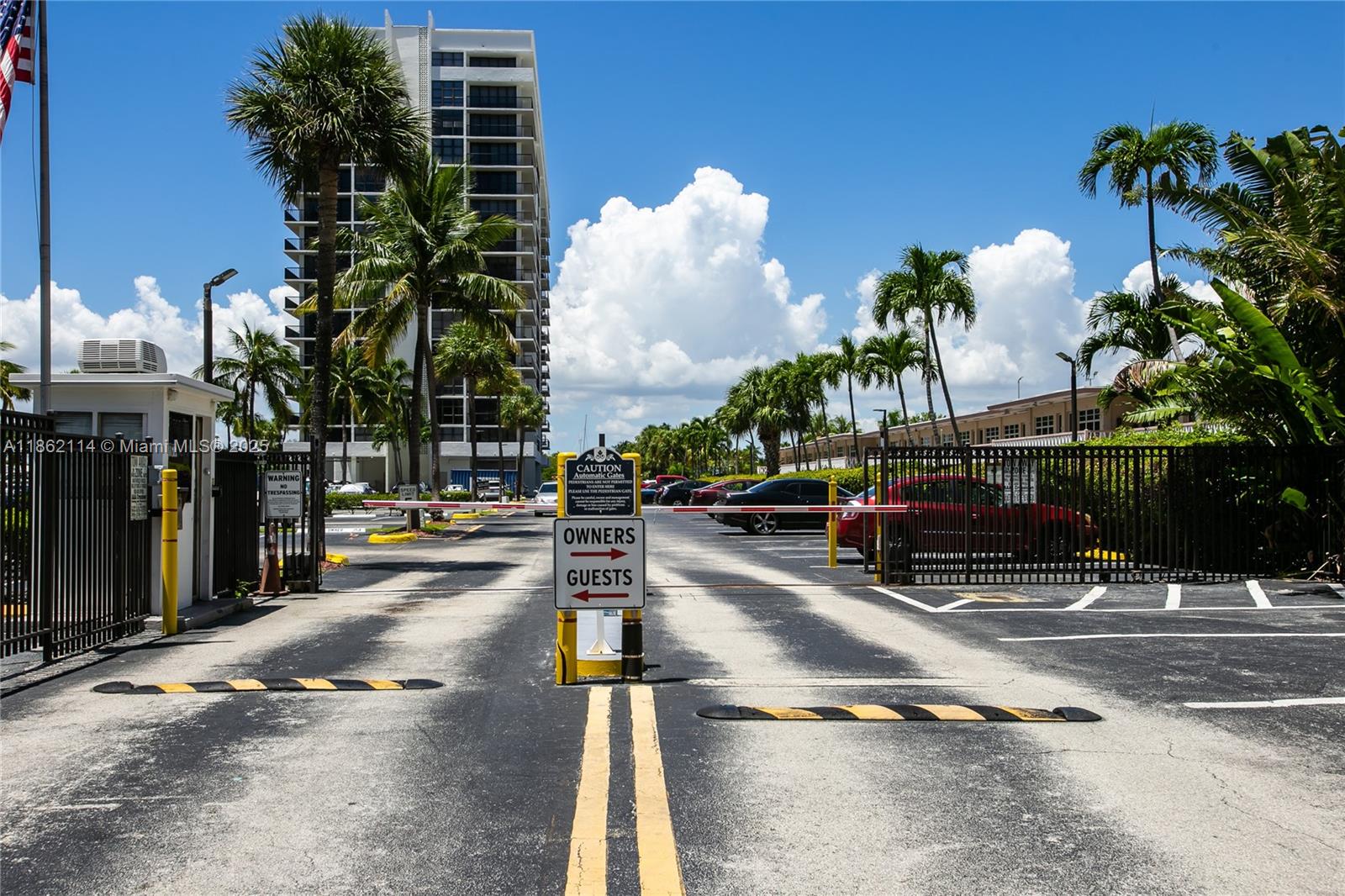 AVANT GARDE CONDO - Residential