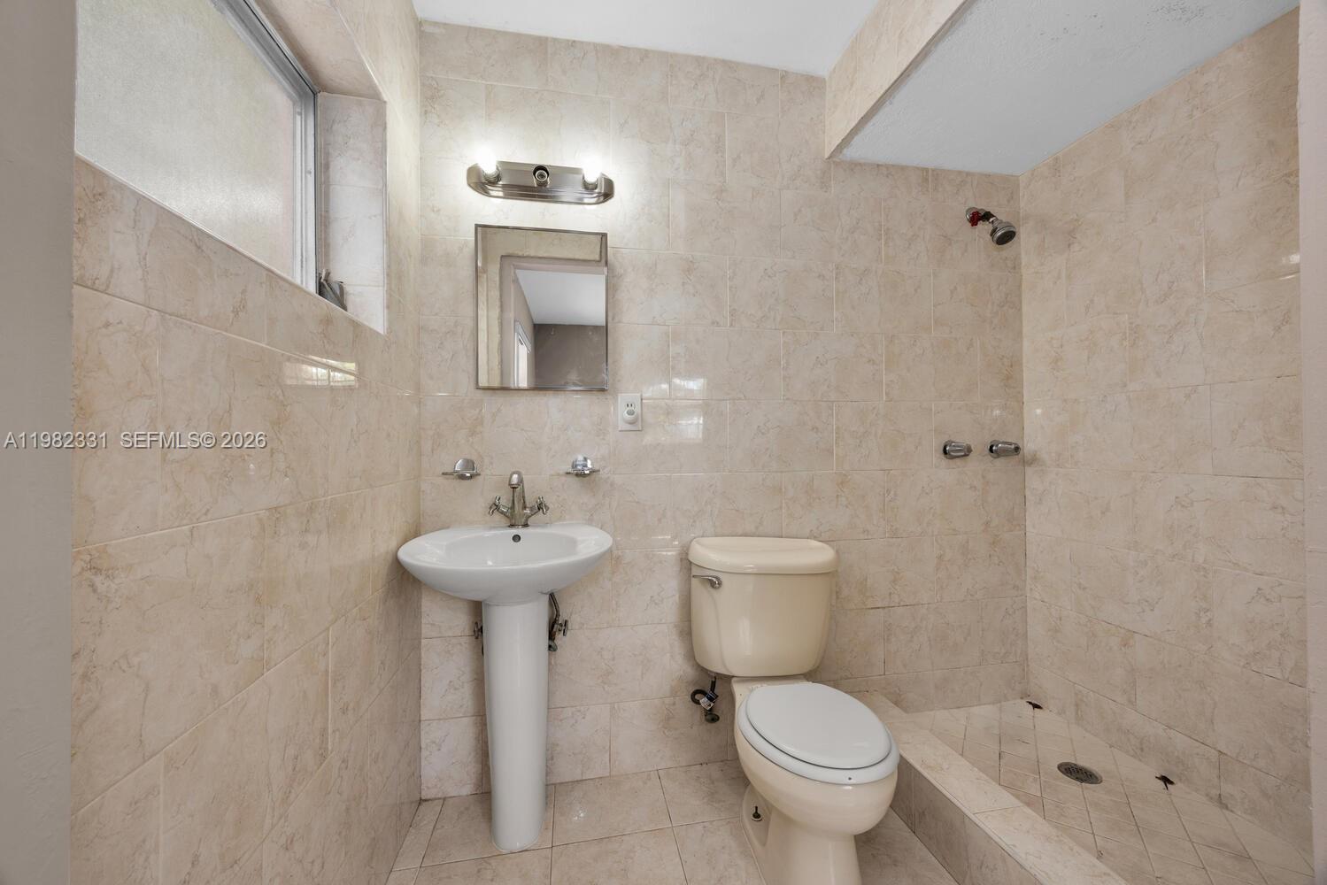 VISTA VERDE SEC 2 - Residential