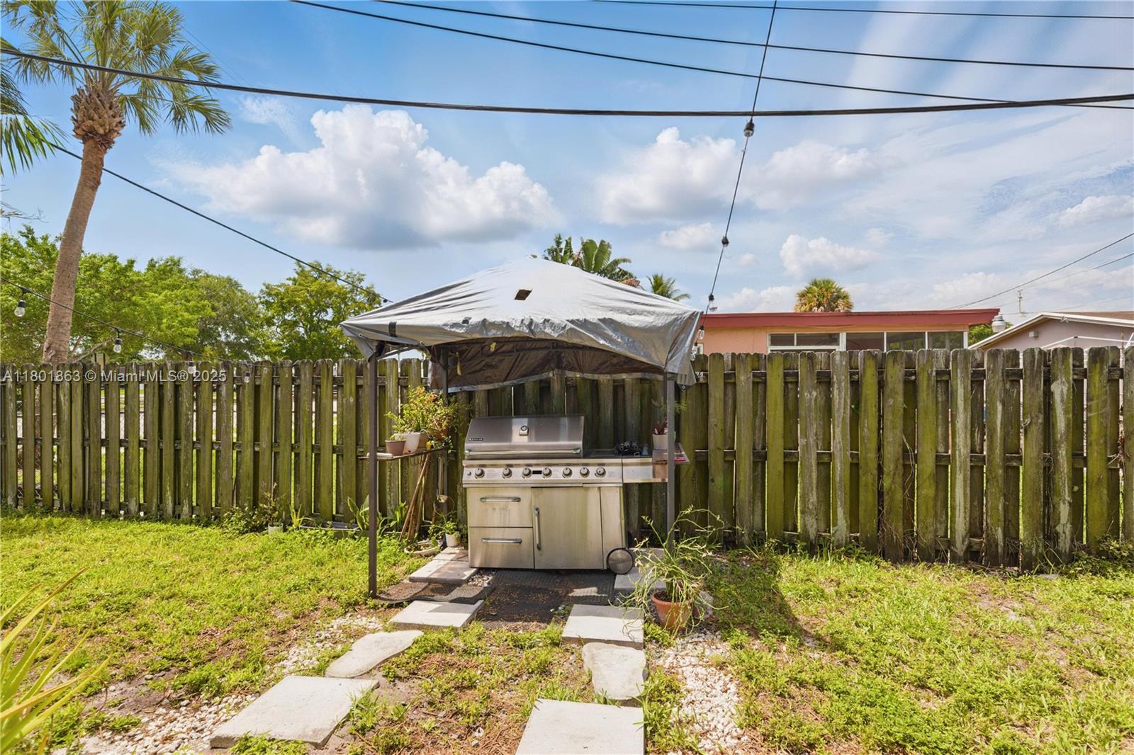 DRIFTWOOD PLAZA ADD - Residential