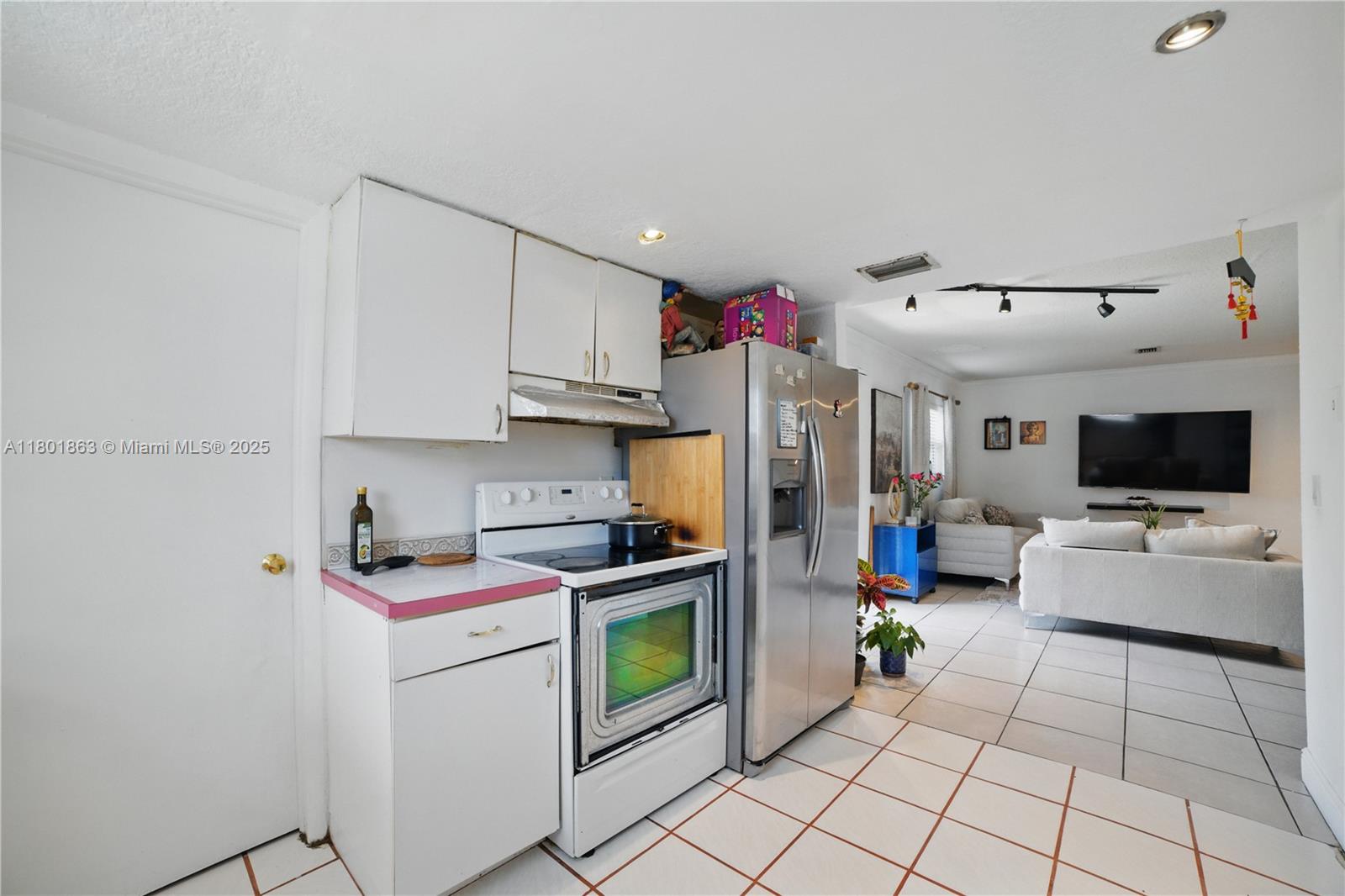 DRIFTWOOD PLAZA ADD - Residential