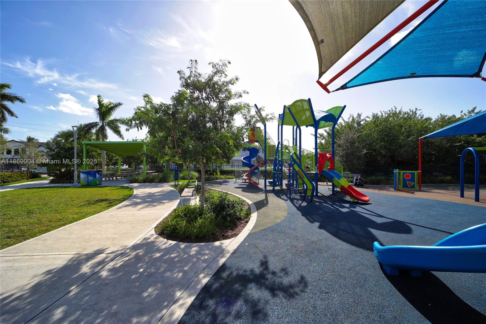 CASA PARADISO NORTH CO-OP - Residential