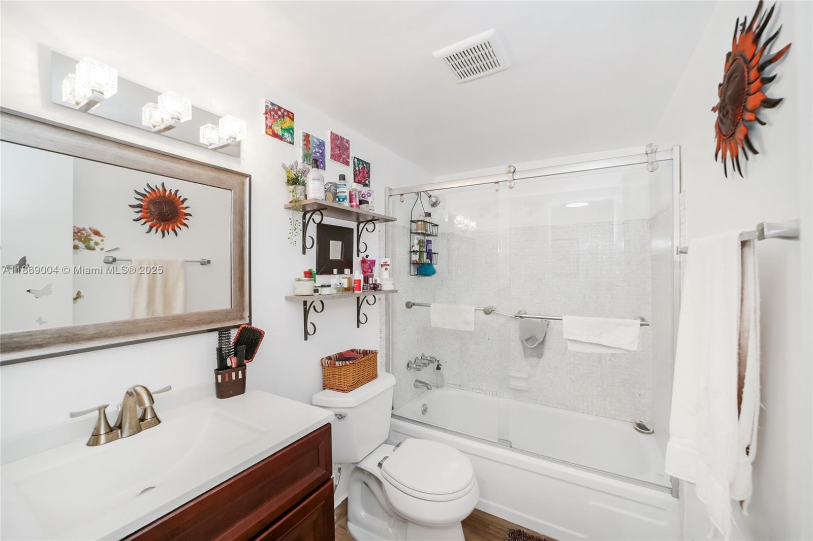 CASA PARADISO NORTH CO-OP - Residential