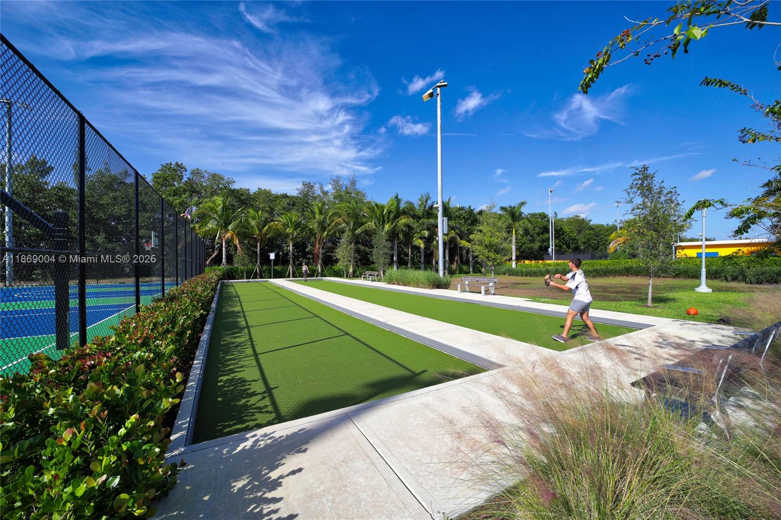 CASA PARADISO NORTH CO-OP - Residential