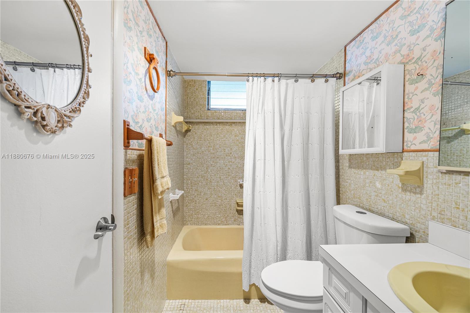 POINT EAST SEC III CONDO - Residential