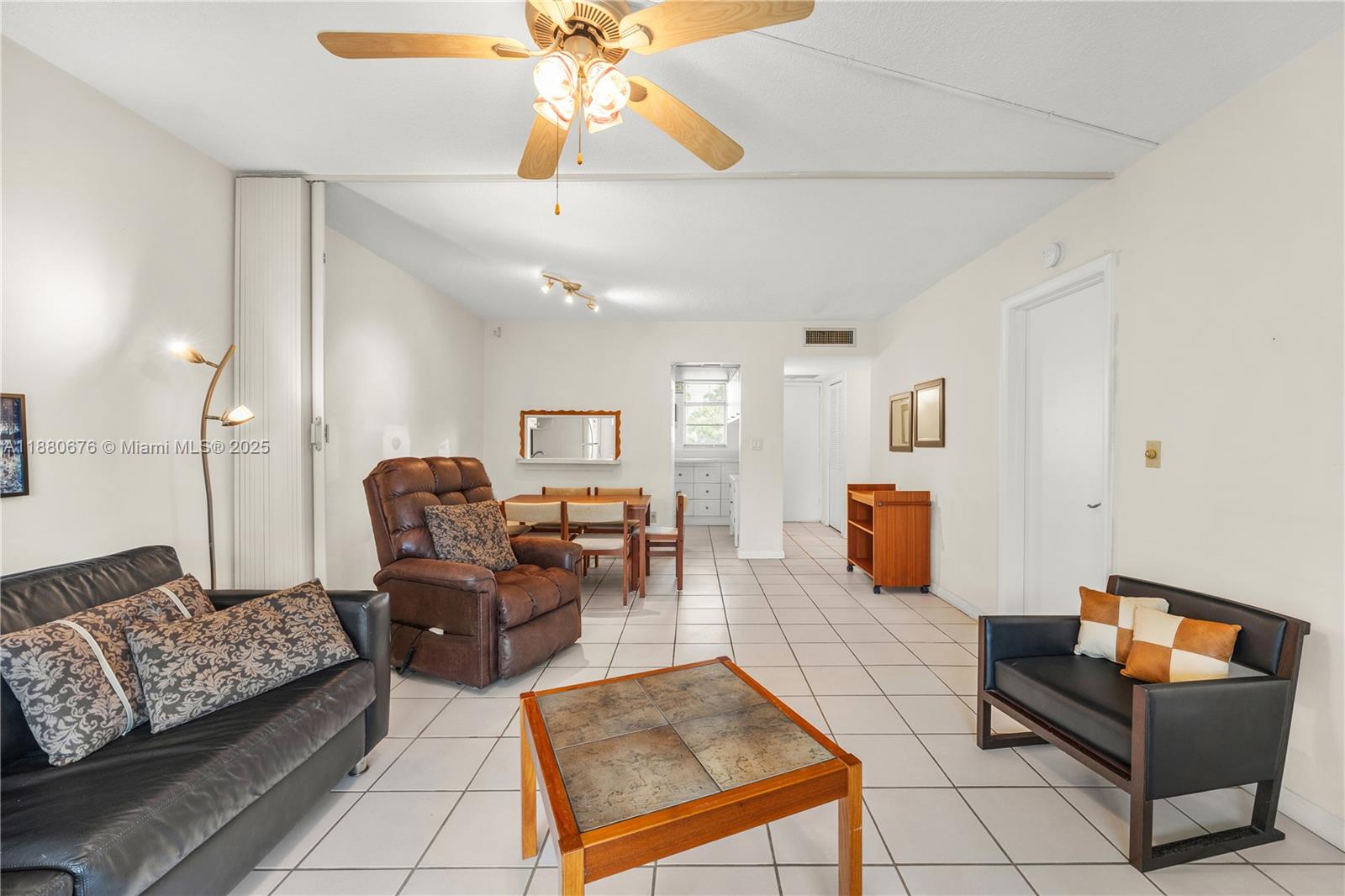 POINT EAST SEC III CONDO - Residential