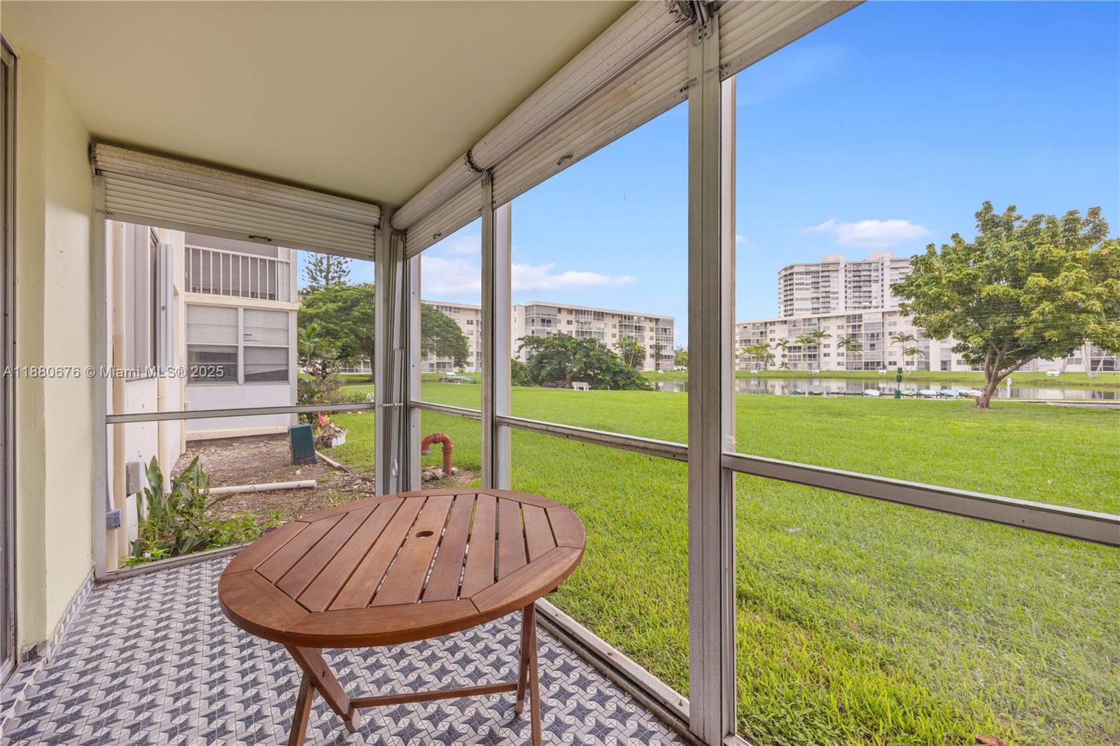 POINT EAST SEC III CONDO - Residential