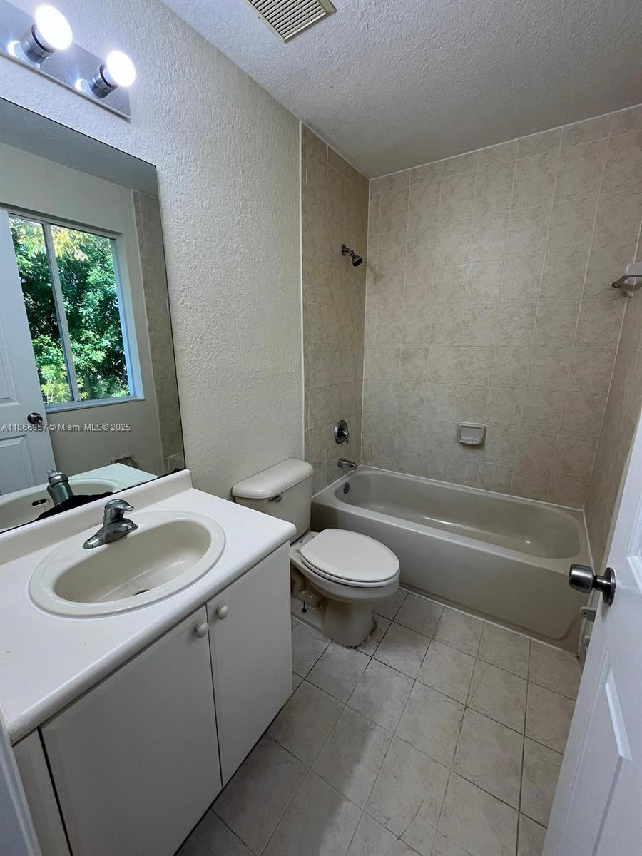 SHOMA TOWNHOMES AT KEYSCO - Residential